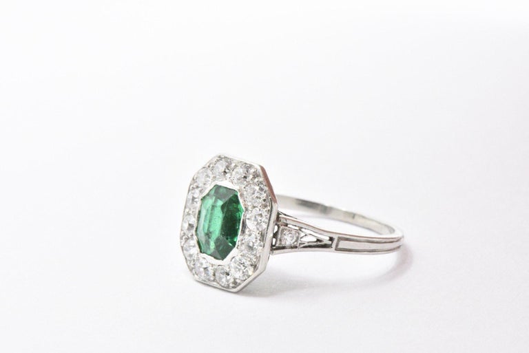 Shreve Crump and Low Edwardian Colombian Emerald Diamond Platinum Ring ...