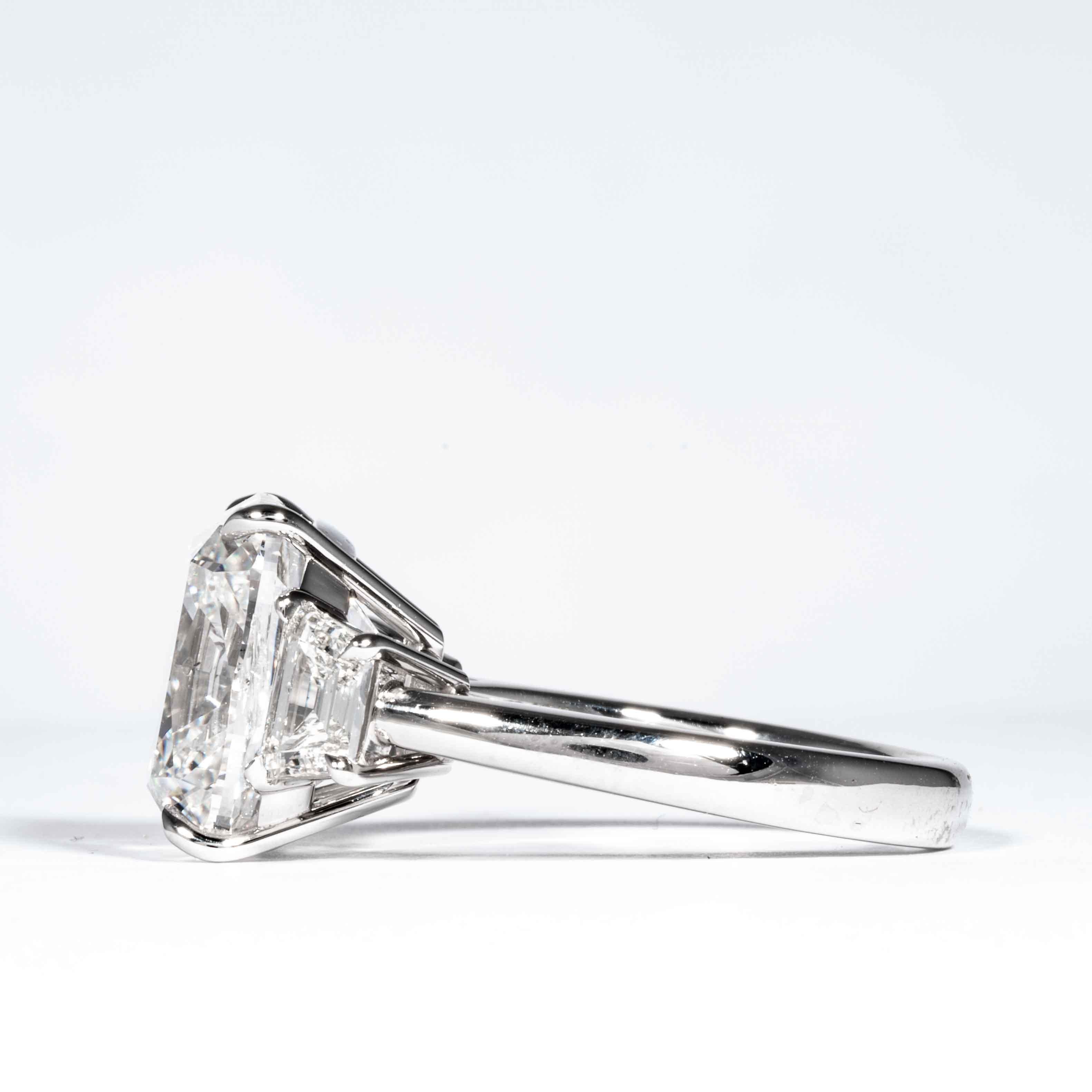 Shreve, Crump & Low GIA Certified 10.01 Carat G SI1 Cushion Cut Diamond Ring In New Condition For Sale In Boston, MA