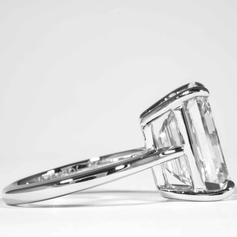 Women's or Men's Shreve, Crump & Low GIA Certified 10.21 Carat K VVS2 Emerald Cut Diamond Ring For Sale