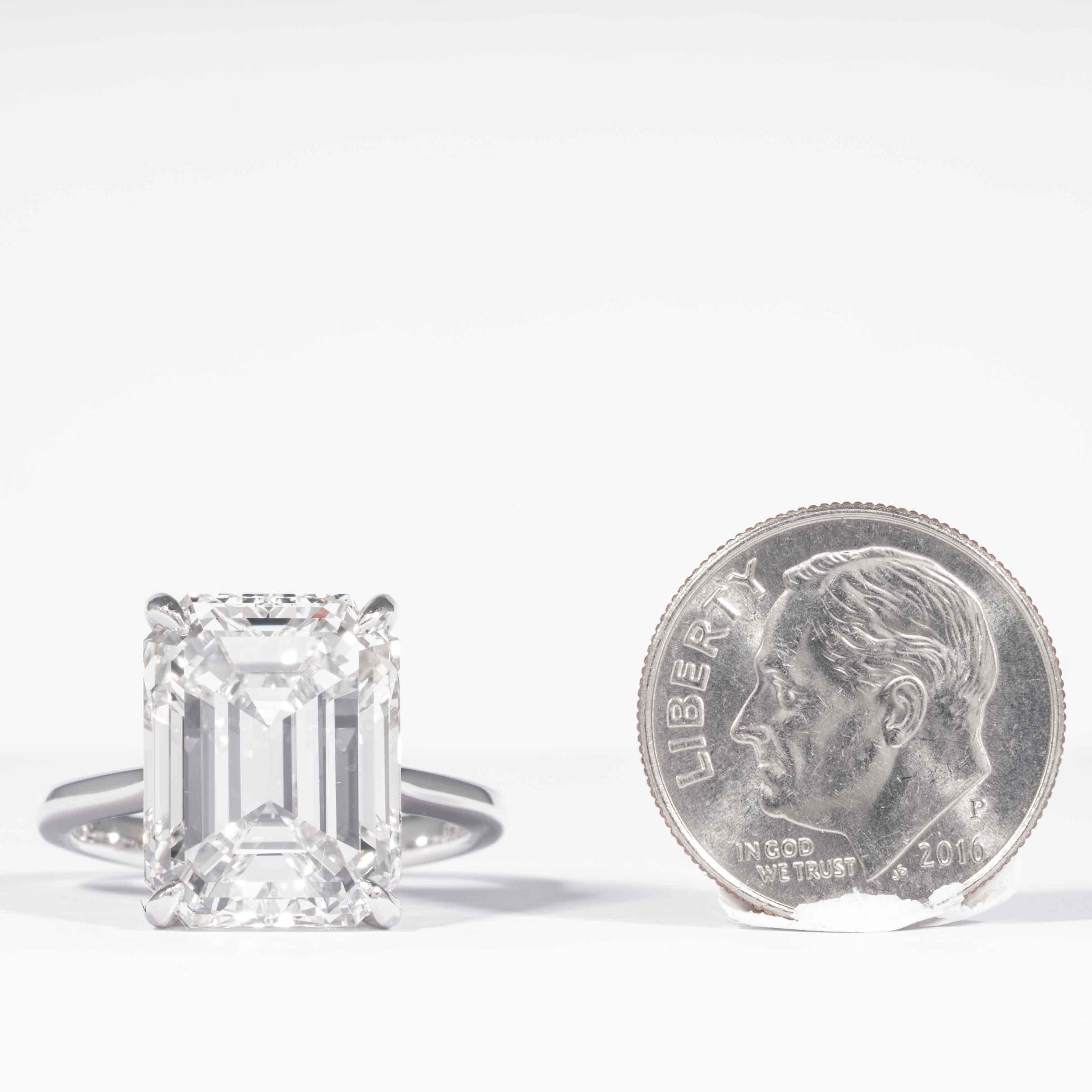 Women's or Men's Shreve, Crump & Low GIA Certified 10.21 Carat K VVS2 Emerald Cut Diamond Ring For Sale