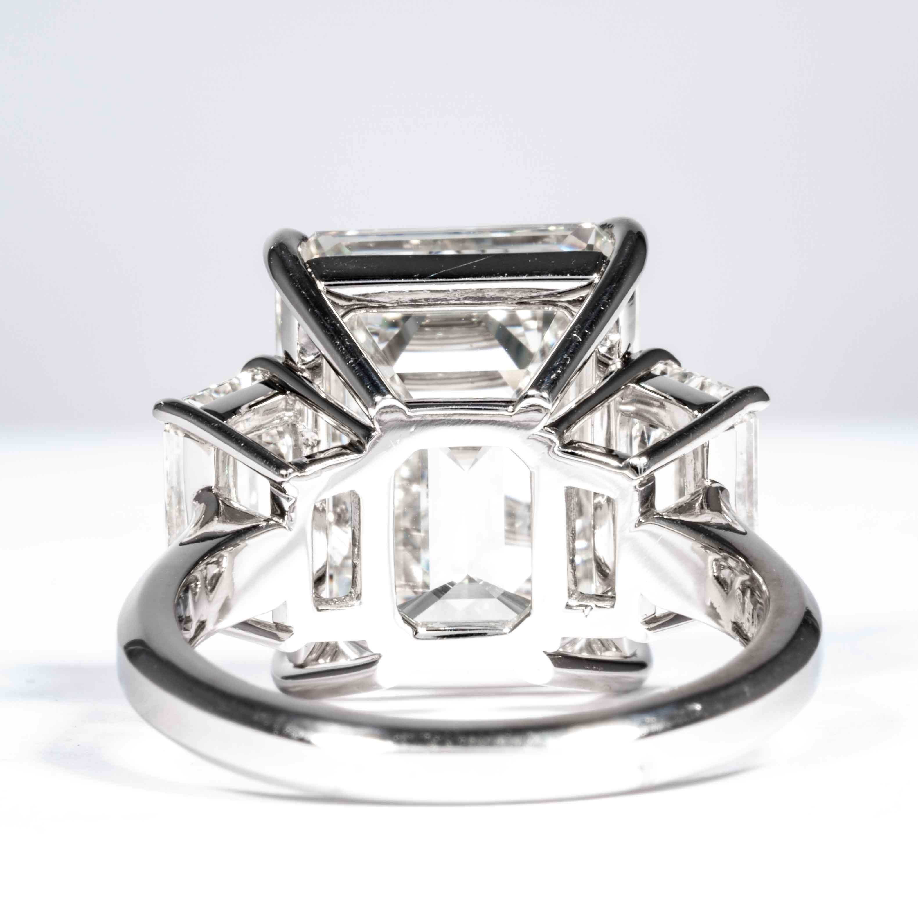 Bague Shreve, Crump & Low avec diamant taille émeraude de 10,75 carats certifié GIA K VS2 en vente 2