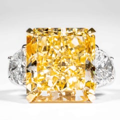 Shreve, Crump & Low GIA Certified 14.63 Carat Fancy Yellow Radiant Diamond Ring