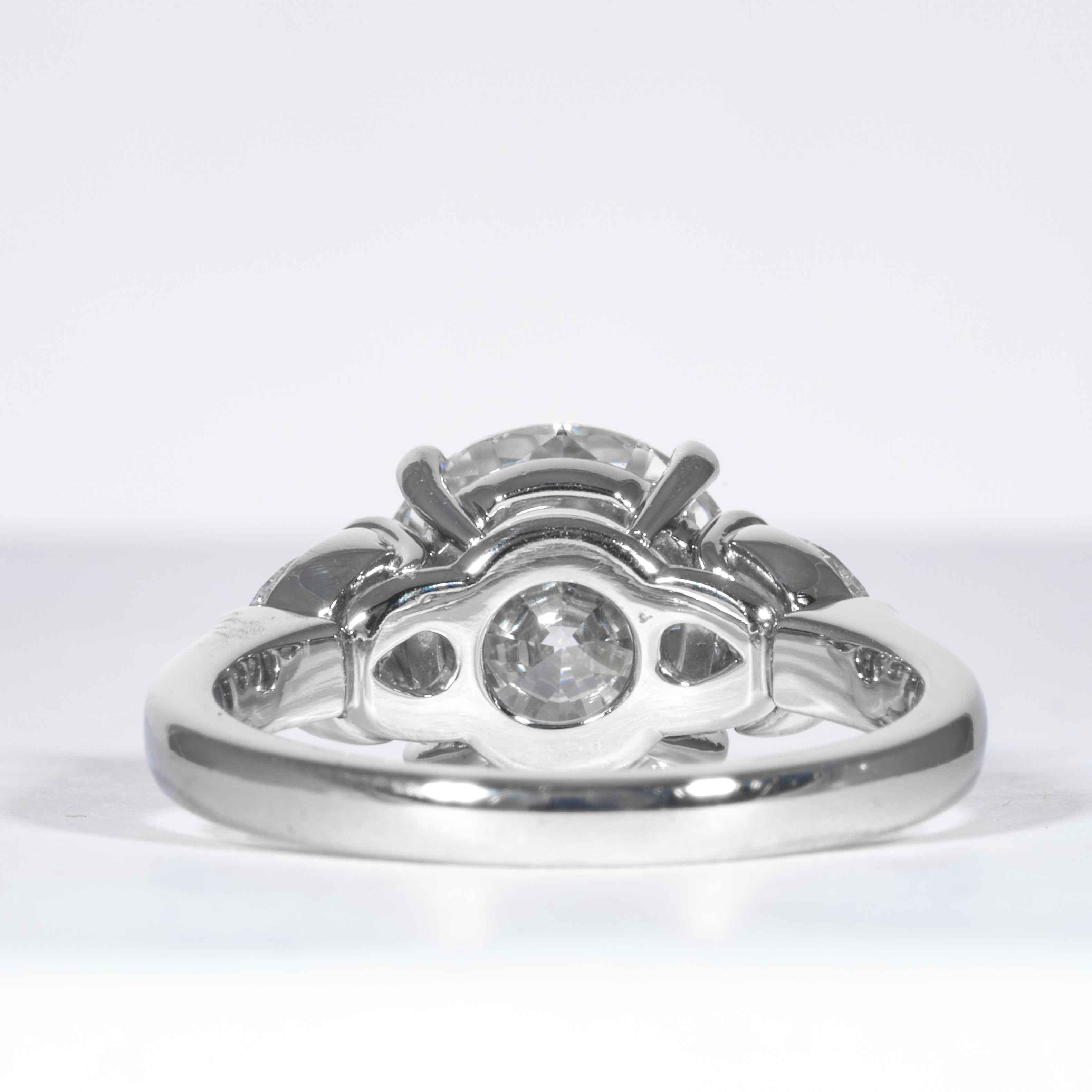 Shreve, Crump & Low GIA Certified 3.23 Carat E VVS2 Round Brilliant Diamond Ring For Sale 1