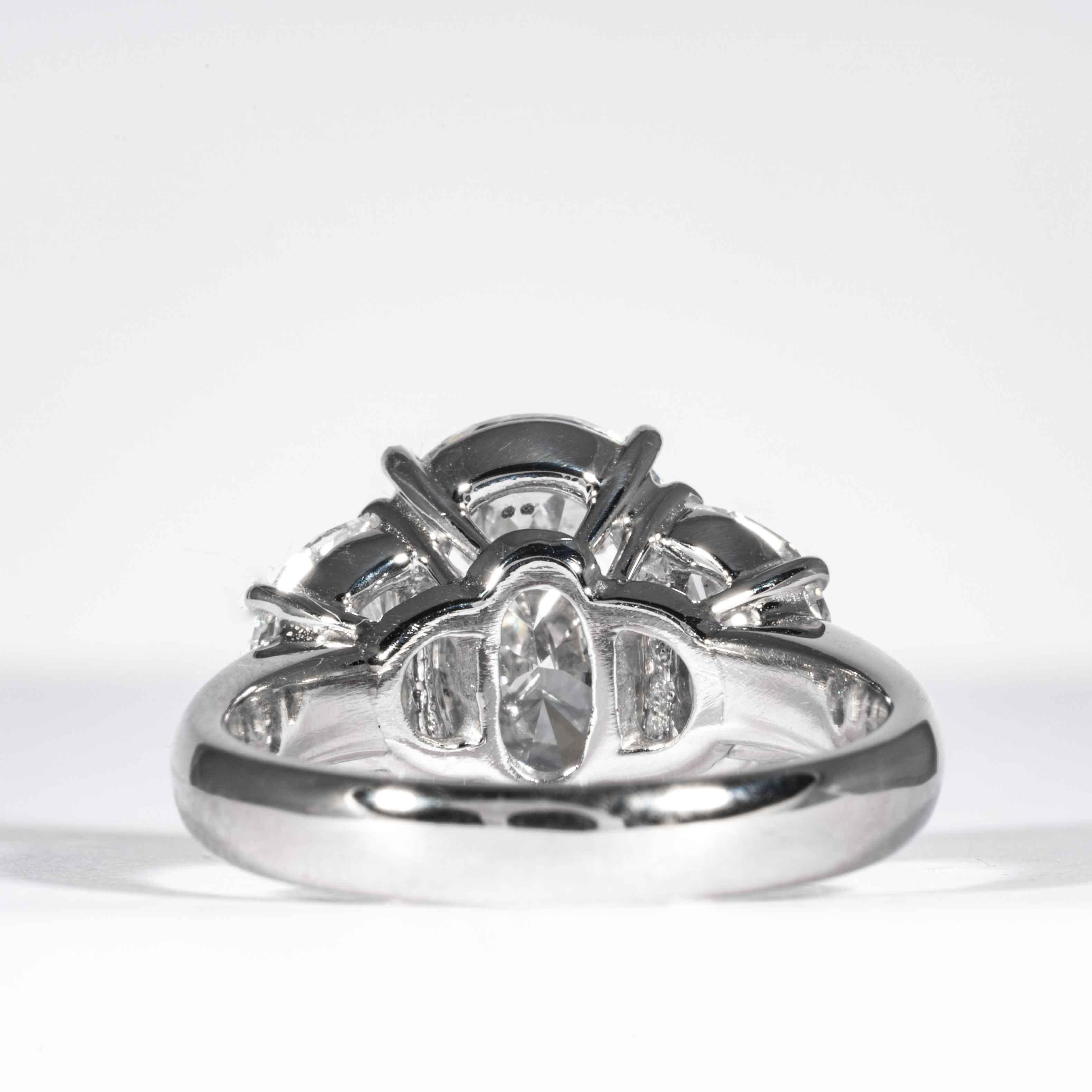 Shreve, Crump & Low GIA Certified 4.12 Carat G SI1 Oval Cut Diamond 3-Stone Ring 3