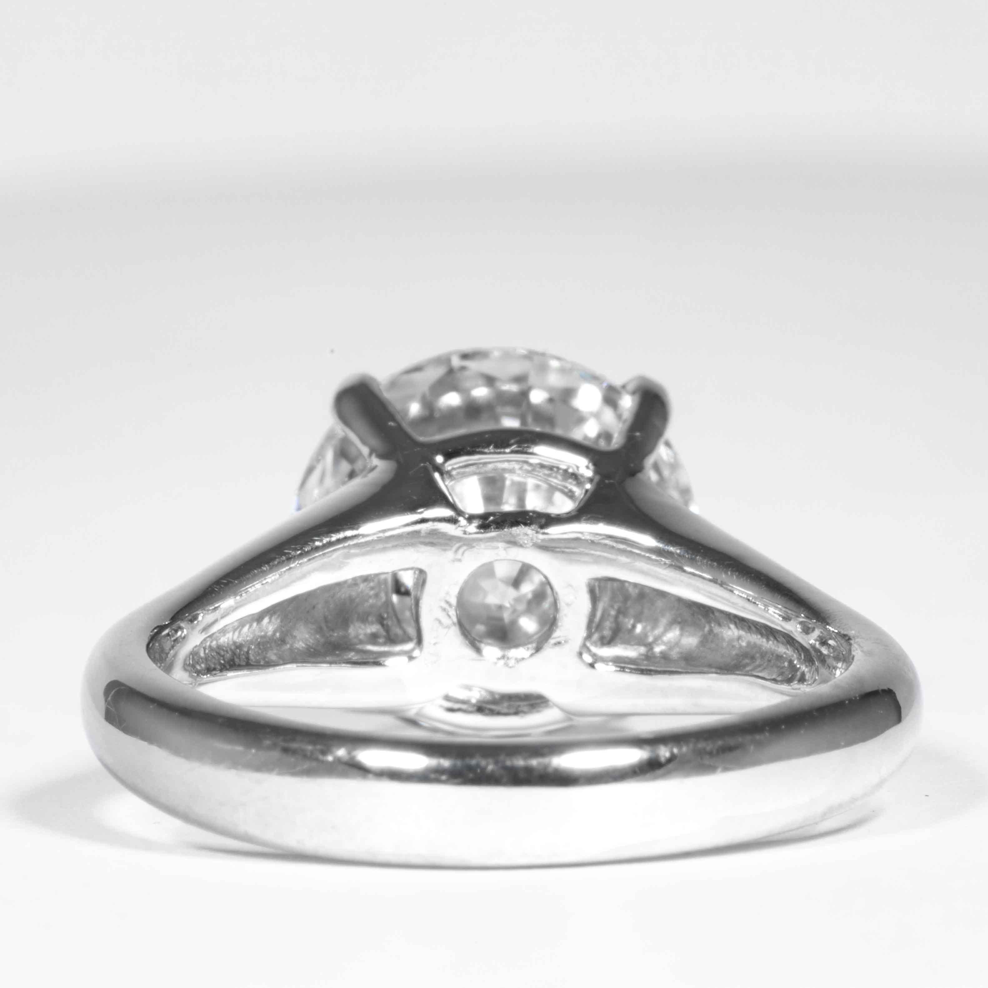 Women's Shreve, Crump & Low GIA Certified 4.26 Carat H SI1 Round Brilliant Diamond Ring For Sale