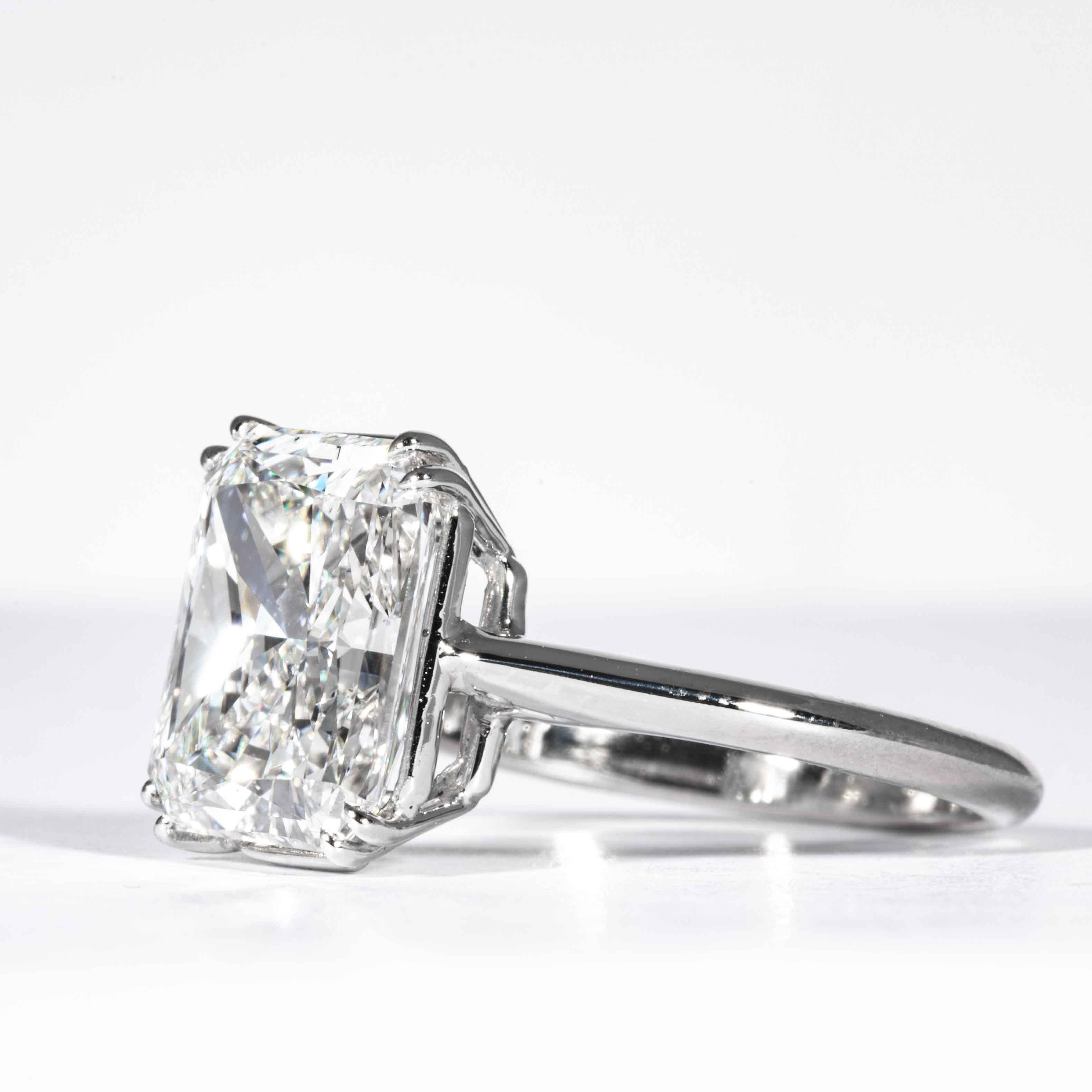 Shreve, Crump & Low GIA Certified 4.50 Carat F VS2 Radiant Cut Diamond Plat Ring In New Condition In Boston, MA