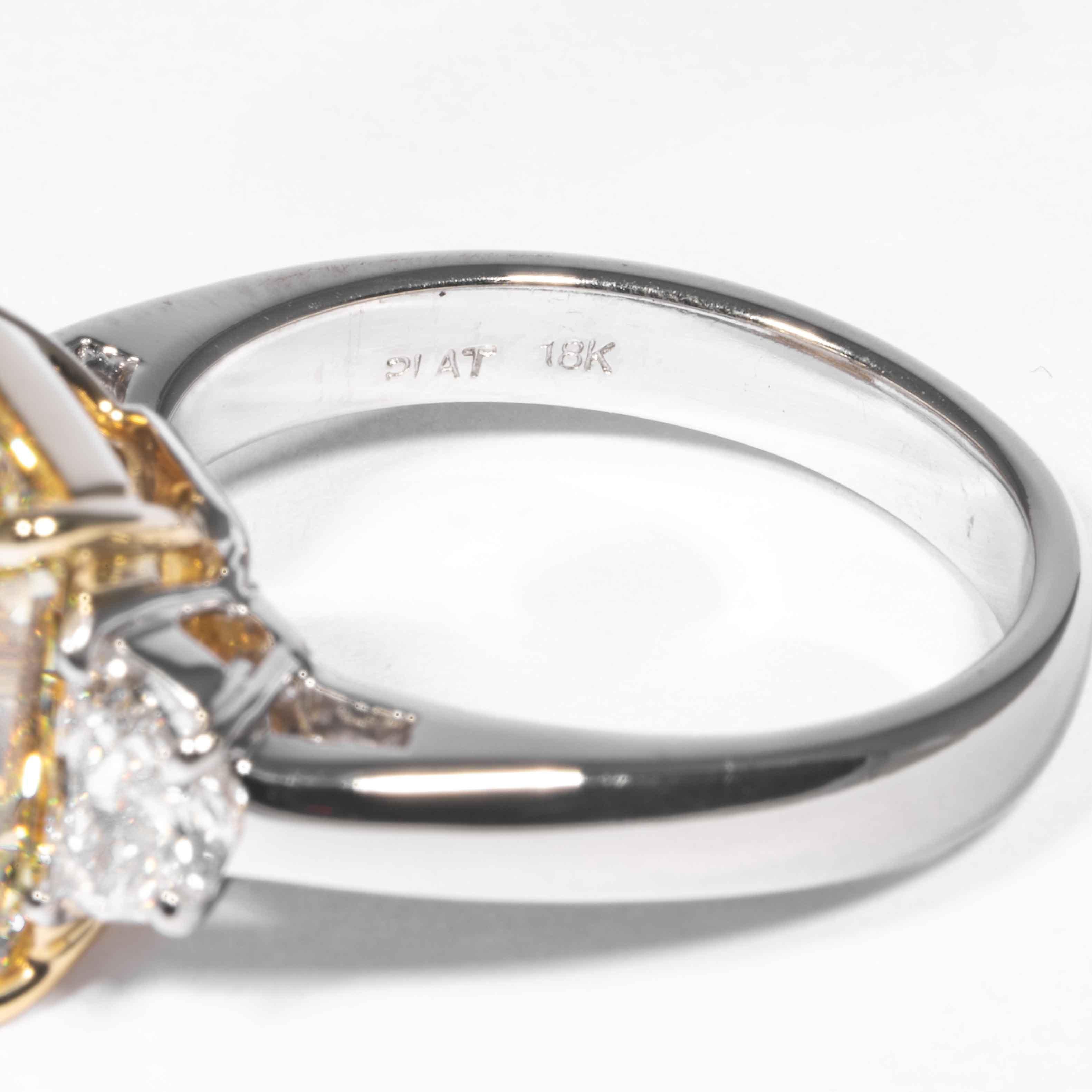 Bague Shreve, Crump & Low en diamant jaune radiant de 5,87 carats certifié par le GIA en vente 1