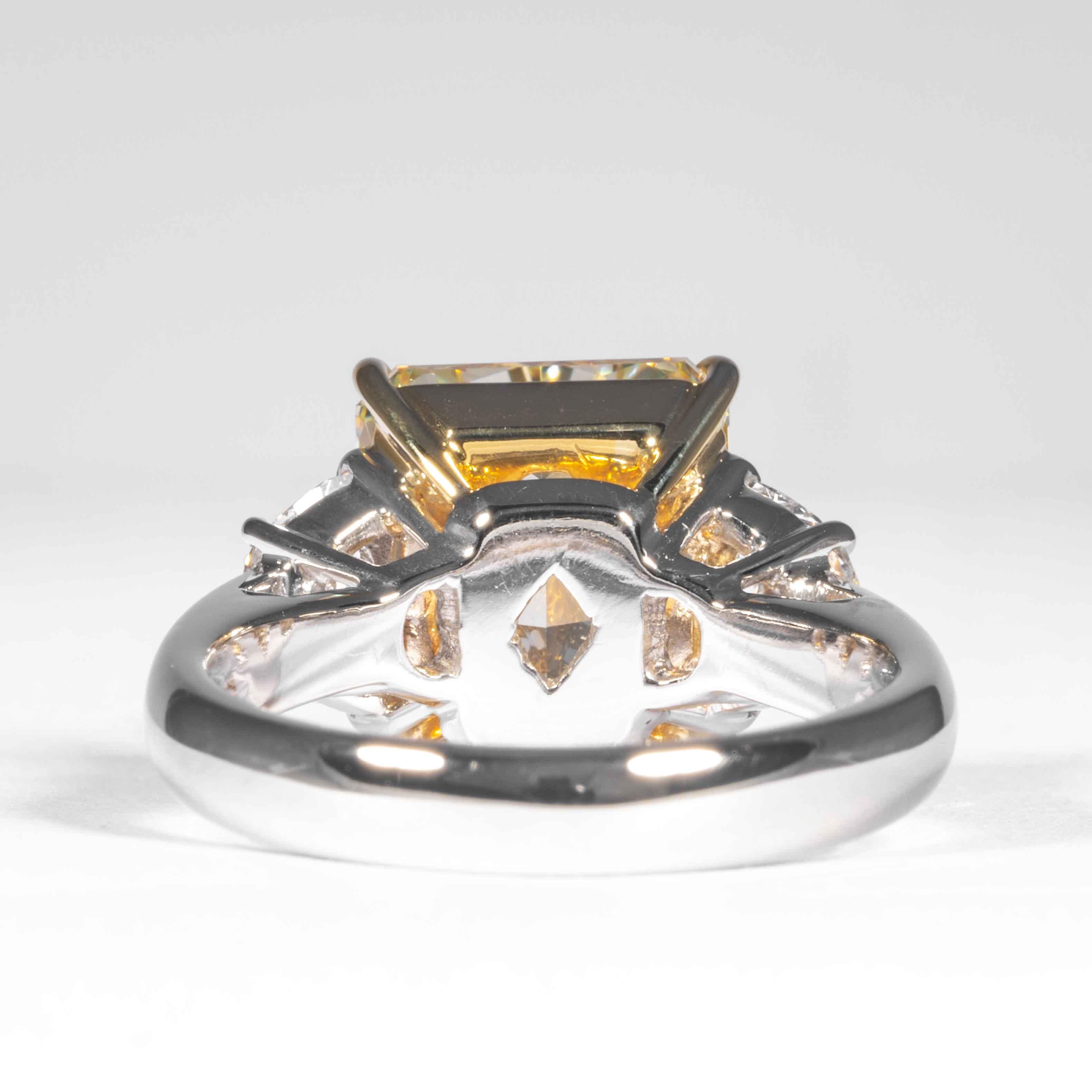 Shreve, Crump & Low, GIA-zertifizierter 5,87 Karat Fancy gelber strahlender Diamantring im Angebot 2