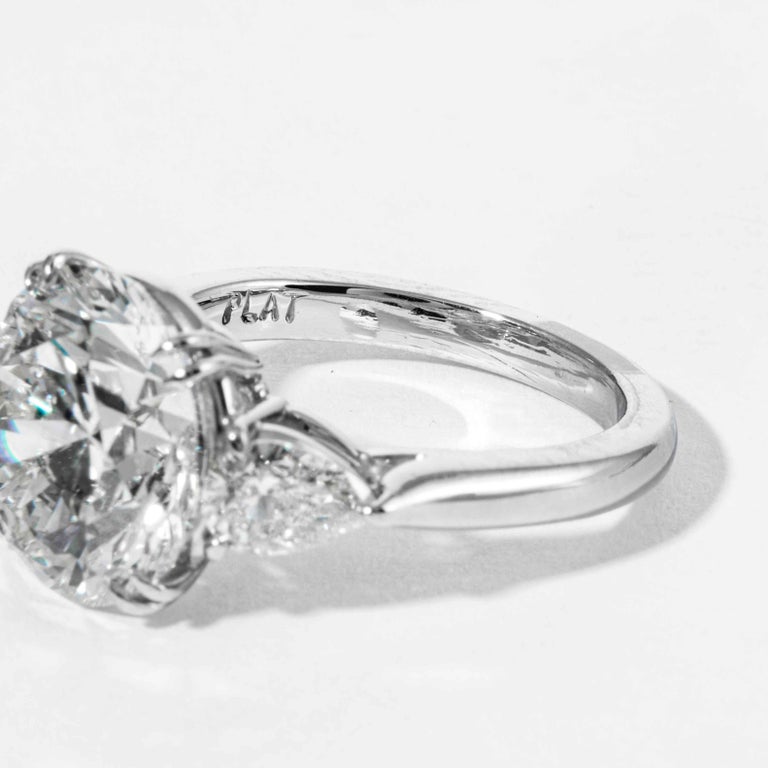 Shreve, Crump & Low GIA Certified 5.90 Carat K VS2 Round Brilliant Diamond Ring For Sale 2