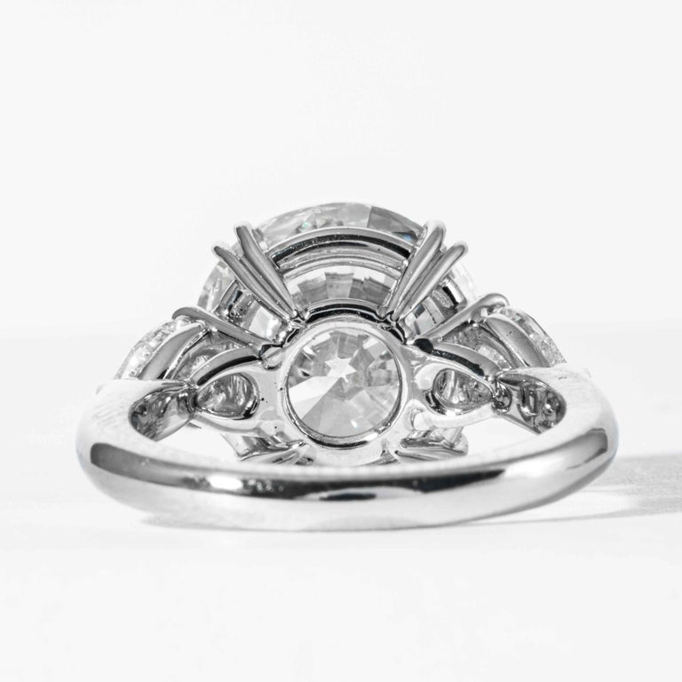 Shreve, Crump & Low GIA Certified 5.90 Carat K VS2 Round Brilliant Diamond Ring For Sale 3
