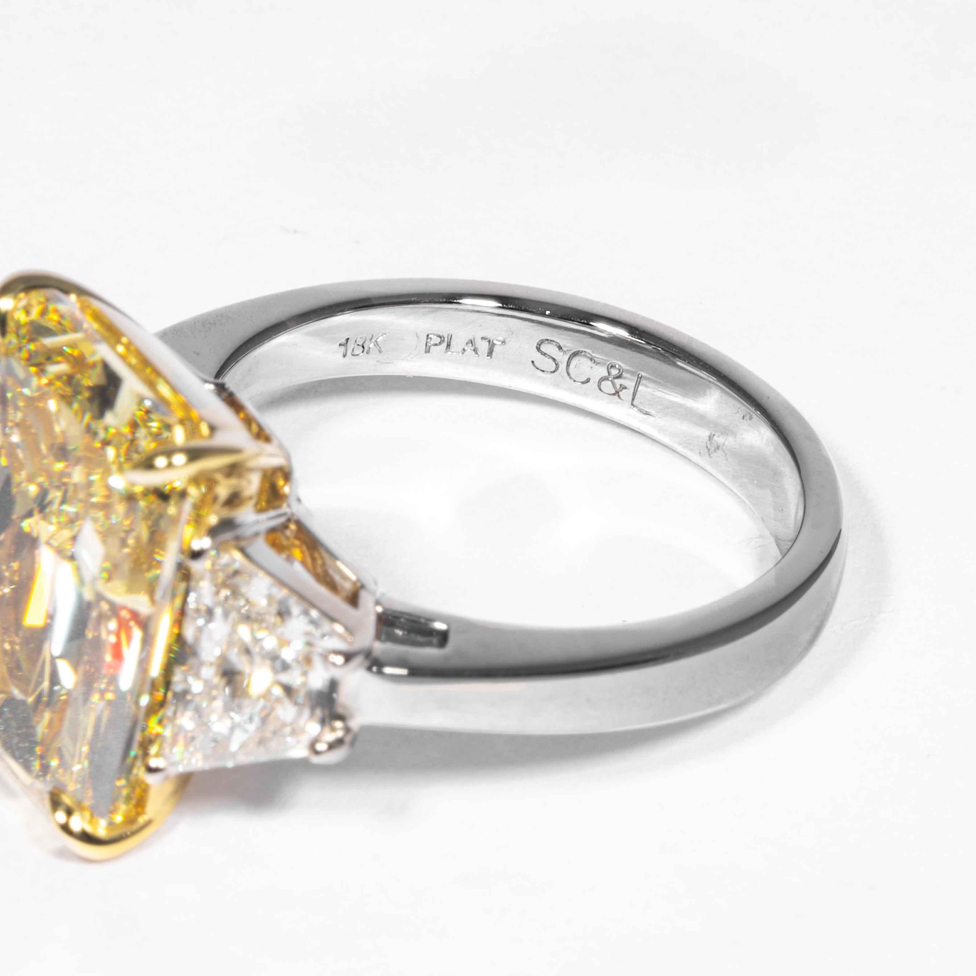 Shreve, Crump & Low GIA Certified 7.95 Carat Fancy Yellow Radiant Diamond Ring In New Condition For Sale In Boston, MA