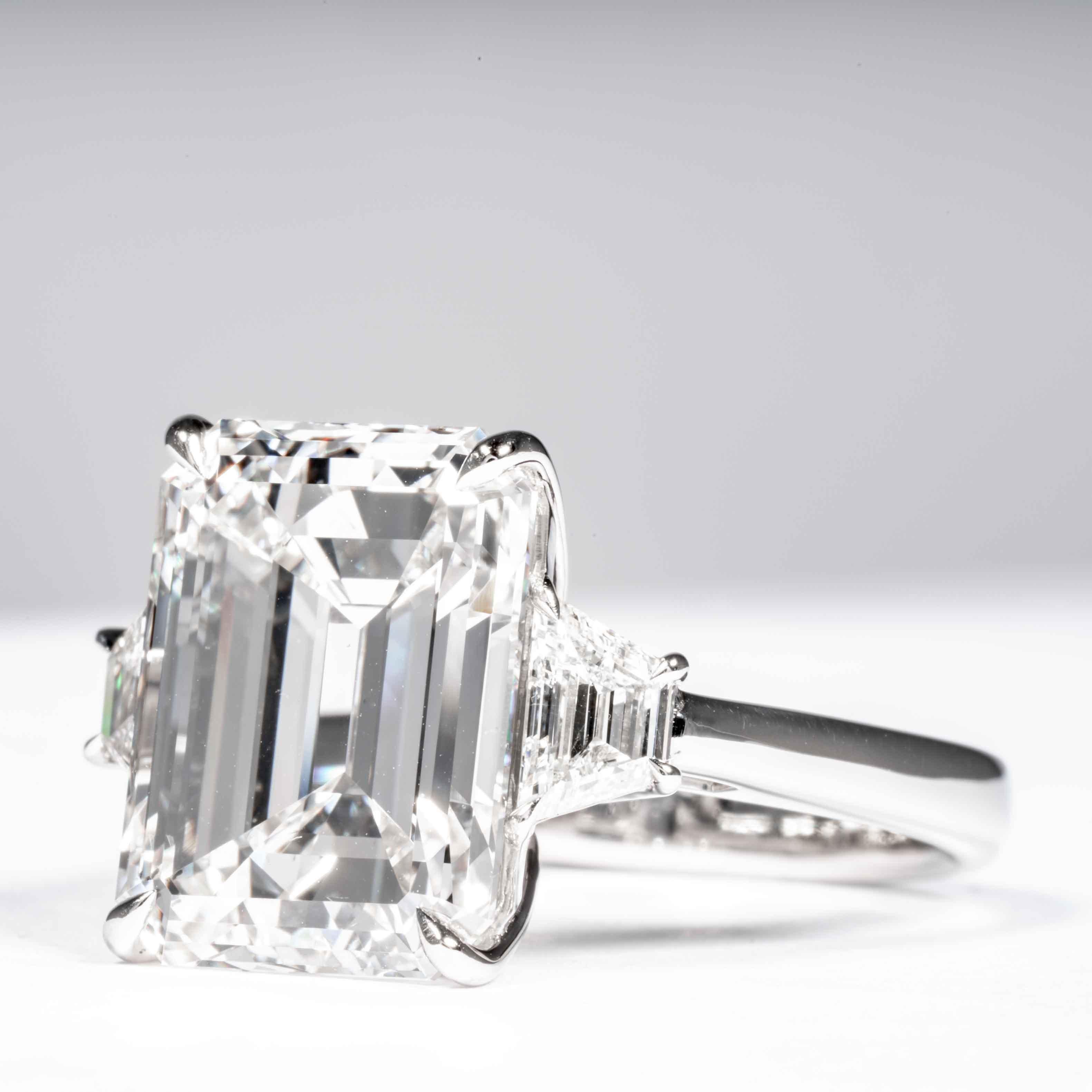 Bague Shreve, Crump & Low avec diamant taille émeraude de 8,97 carats certifié GIA, G VS2 Neuf - En vente à Boston, MA