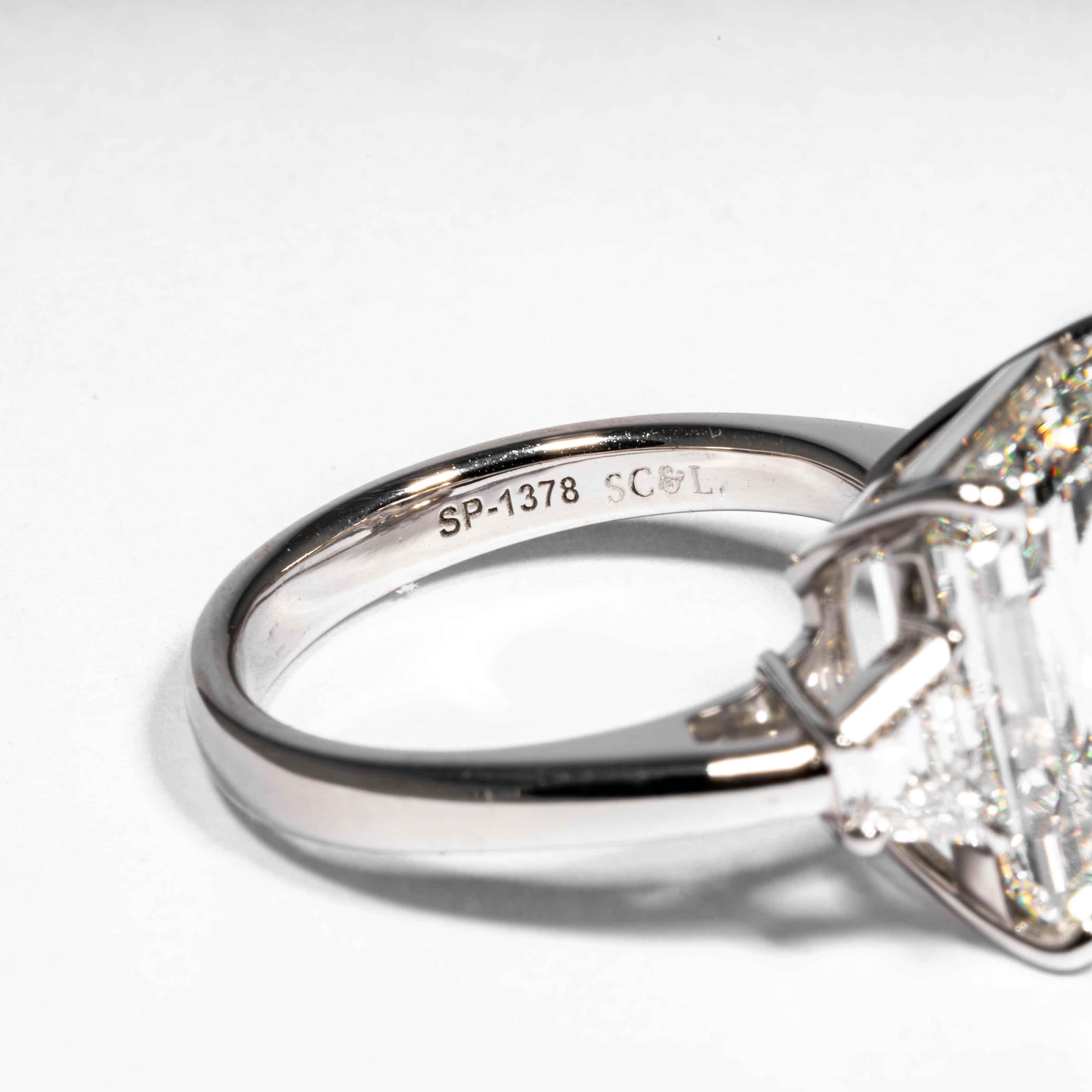 Bague Shreve, Crump & Low avec diamant taille émeraude de 8,97 carats certifié GIA, G VS2 en vente 2