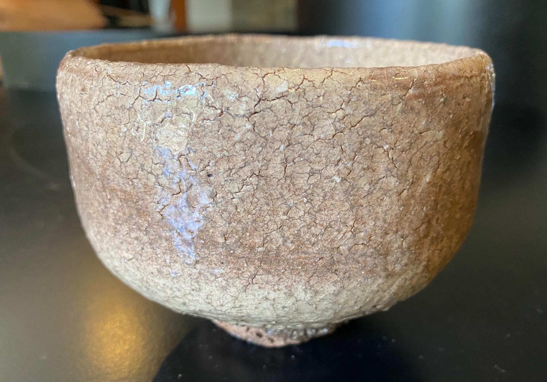 Giapponese Ciotola in ceramica giapponese Hagi Ware firmata da Shuen Yoshida con scatola in vendita