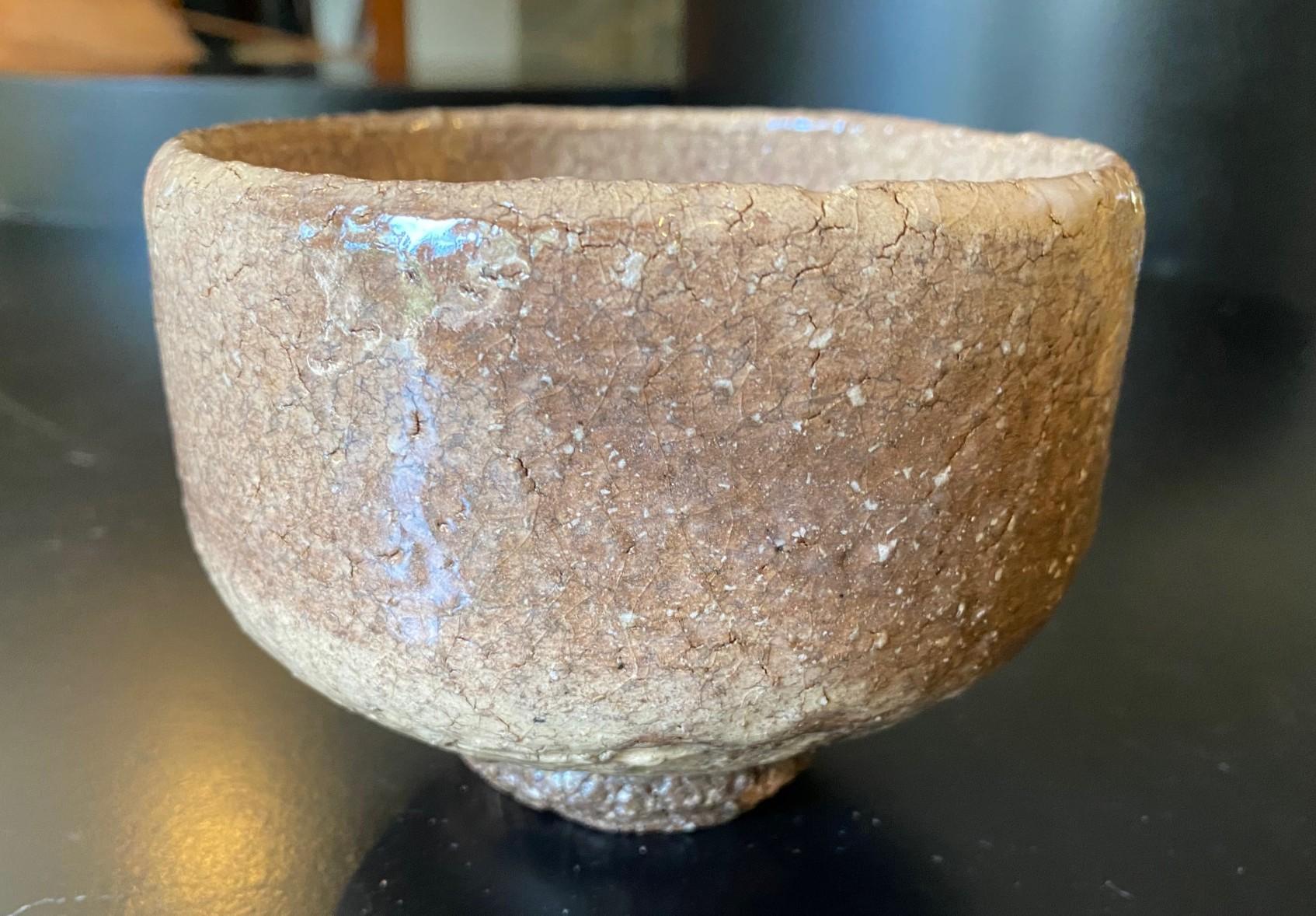Ciotola in ceramica giapponese Hagi Ware firmata da Shuen Yoshida con scatola In condizioni buone in vendita a Studio City, CA