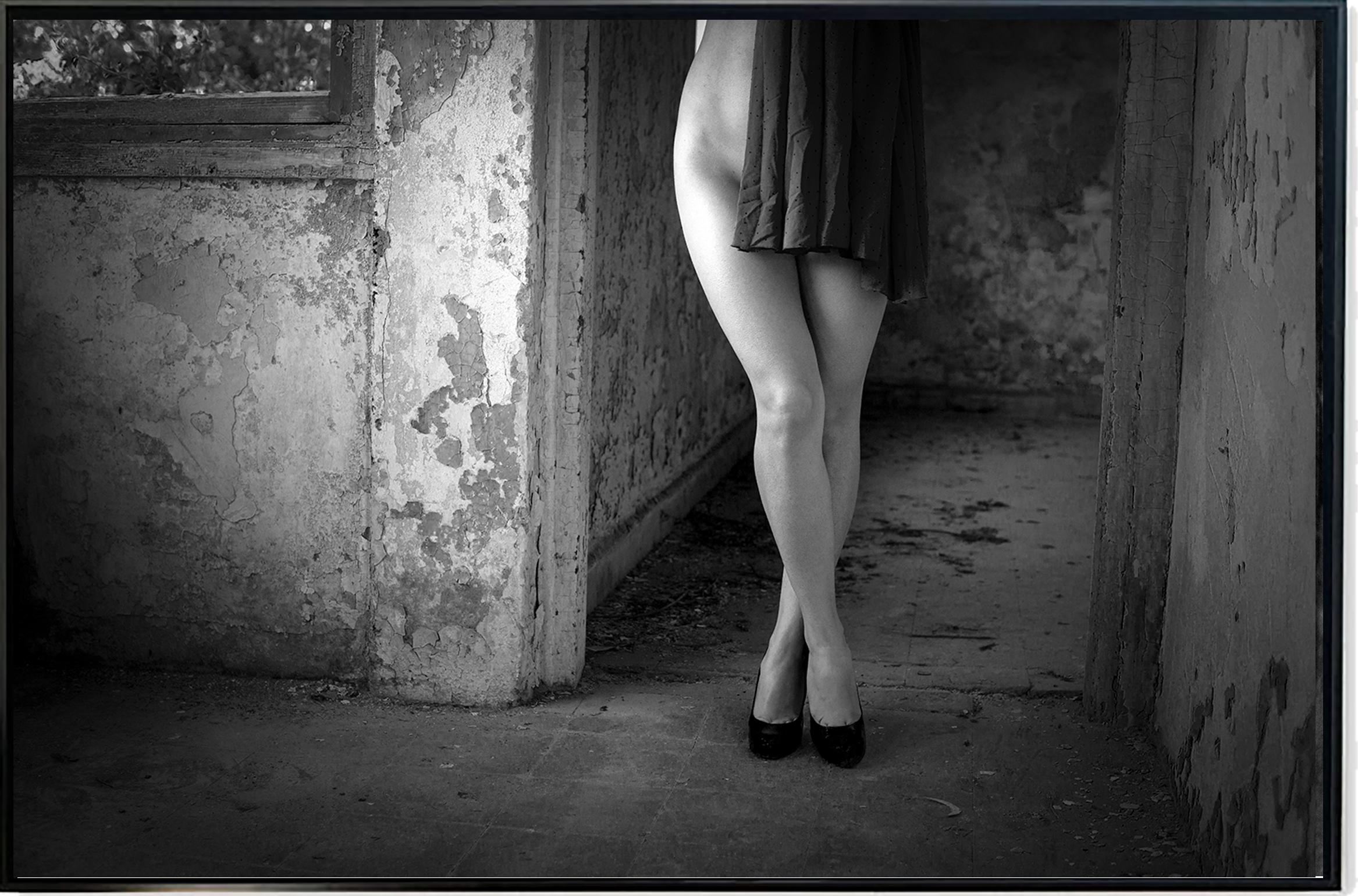 Shuki Laufer Black and White Photograph - Woman in Black White Photography Figurative Nude  Female Model By Shuki 
