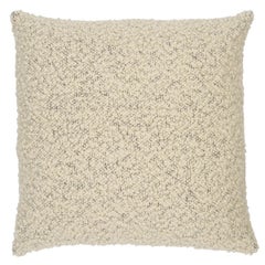 Almohada Shumacher Margarete 22" en Marfil sobre Carbón