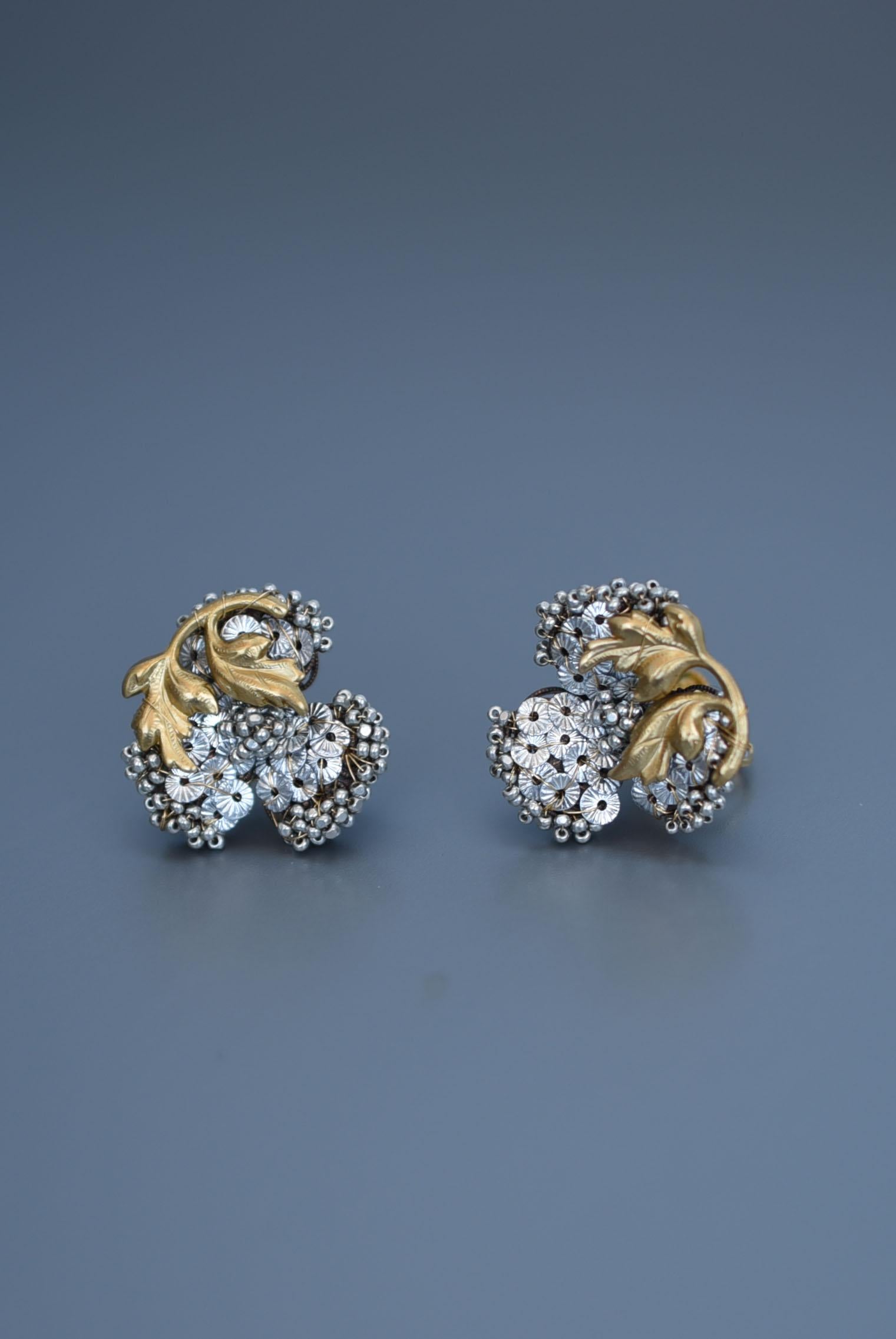 Artigiano orecchini shuumeigiku bijoux  / gioielli d'epoca , ricambi d'epoca degli anni '70 in vendita