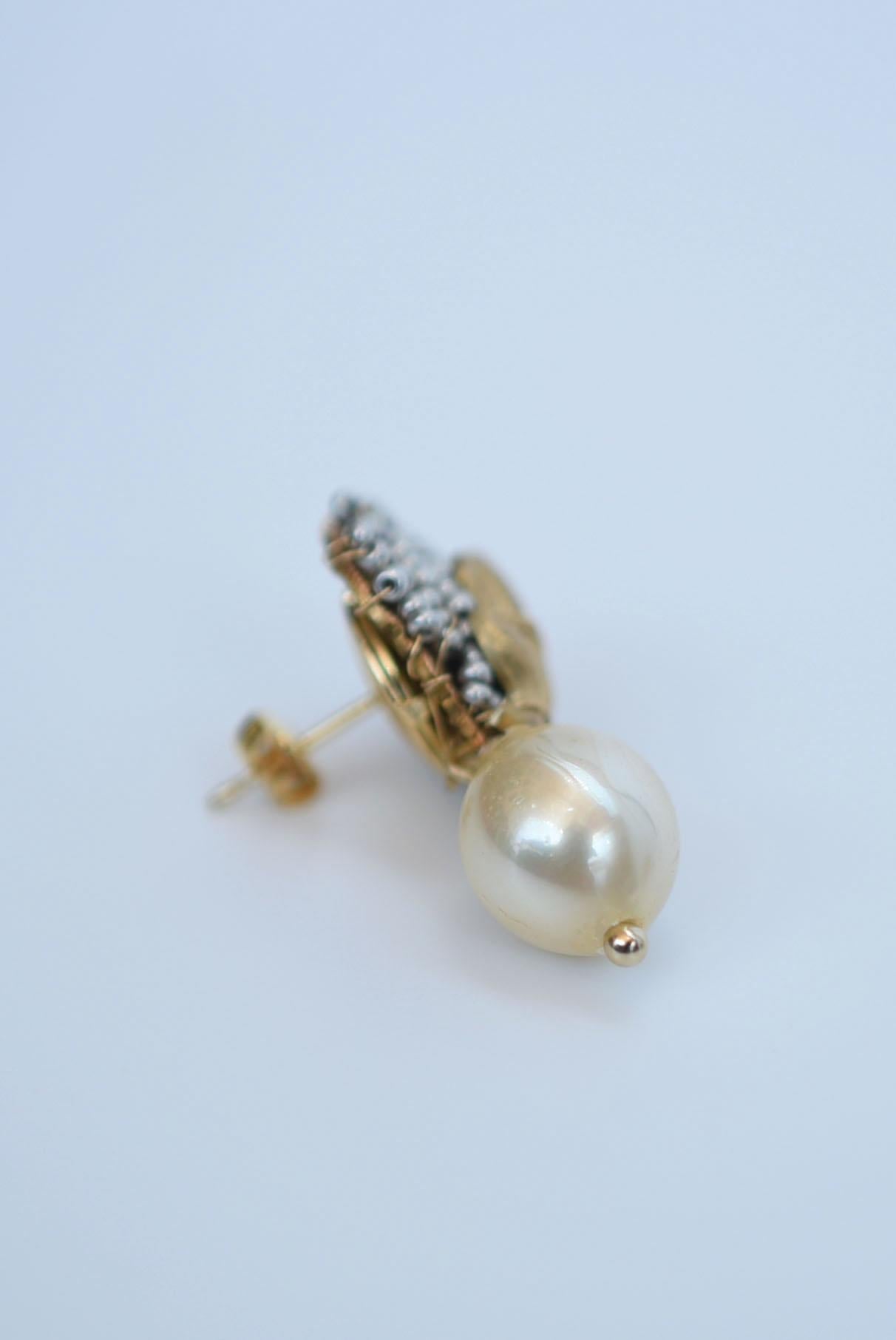 shuumeigiku petite earring(silver)  / vintage jewelry , 1970's vintage parts For Sale 1