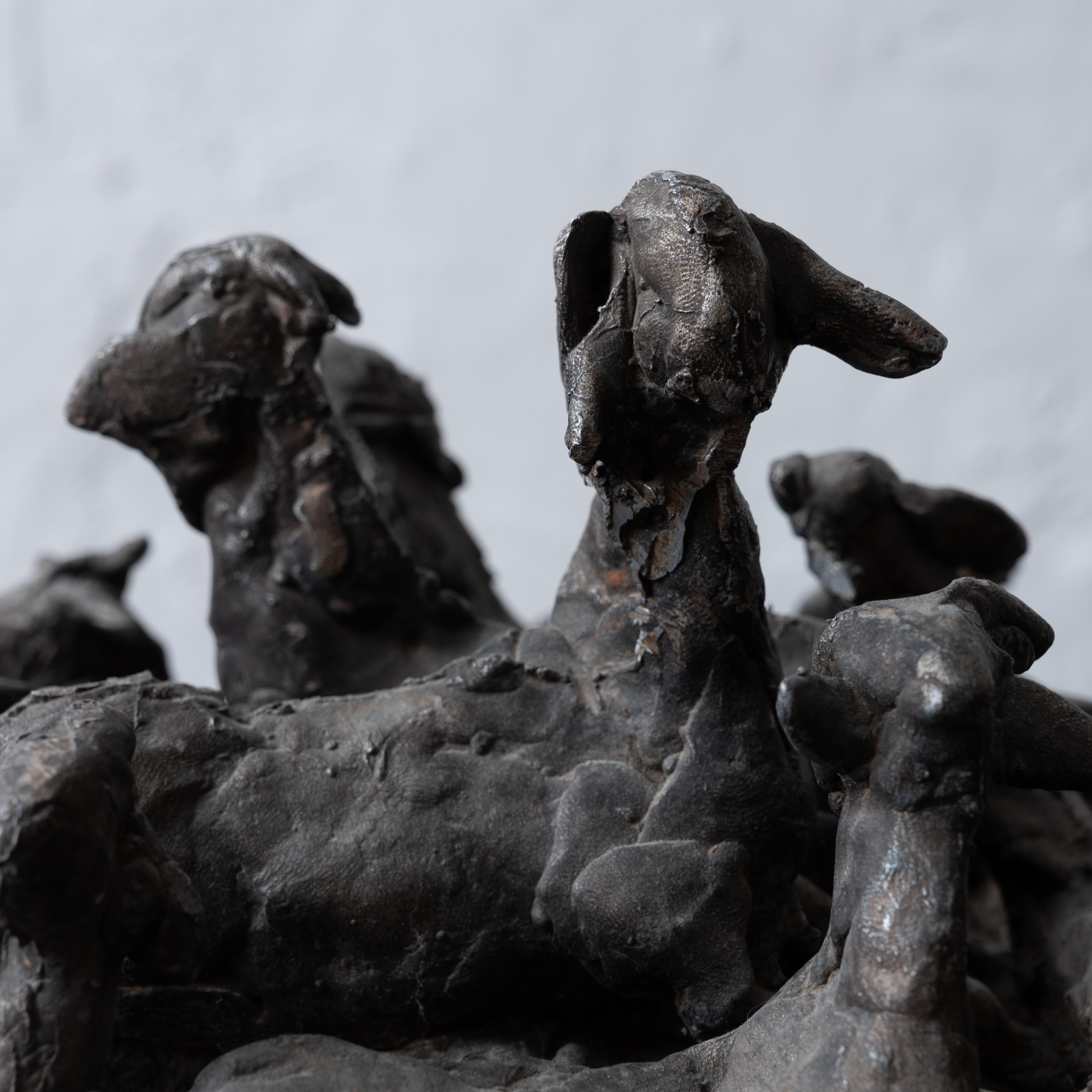 Bronze Shyam Lal - Troupeau de chèvres Sculpture en bronze, c.1990 en vente