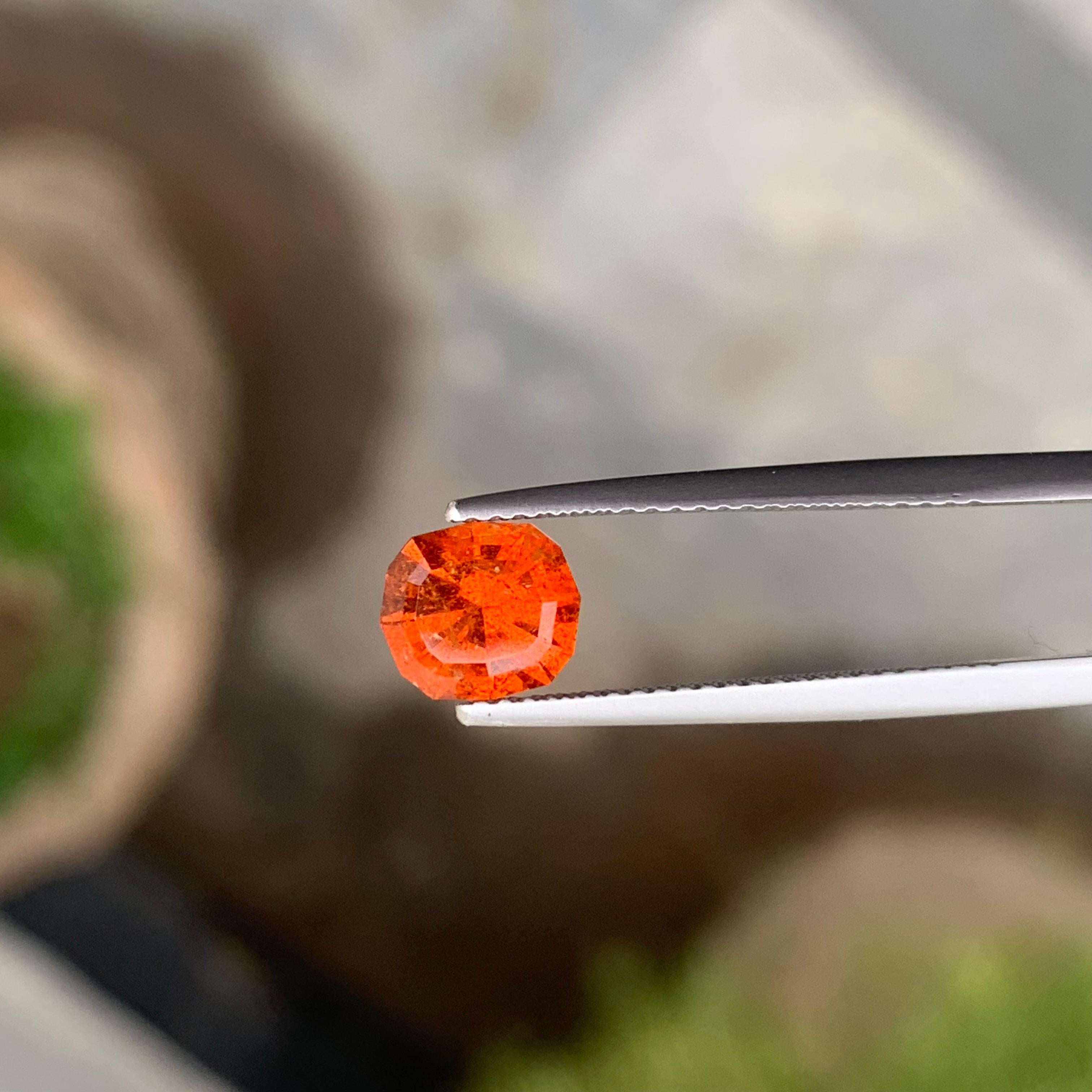 SI Clarity 1.60 Carat Loose Spessartine Garnet Fancy Cut from Afghanistan Mine For Sale 7