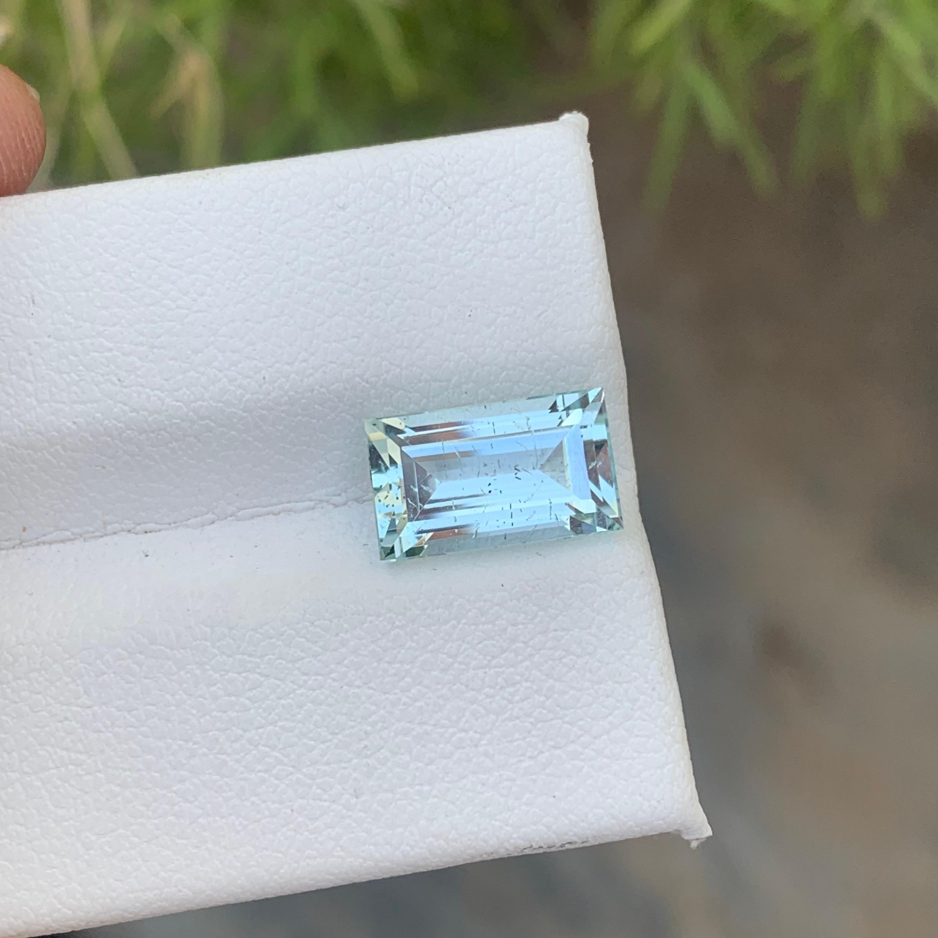 SI Clarity 3 Carat Natural Loose Aquamarine Baguette Shape from Shigar Valley For Sale 2