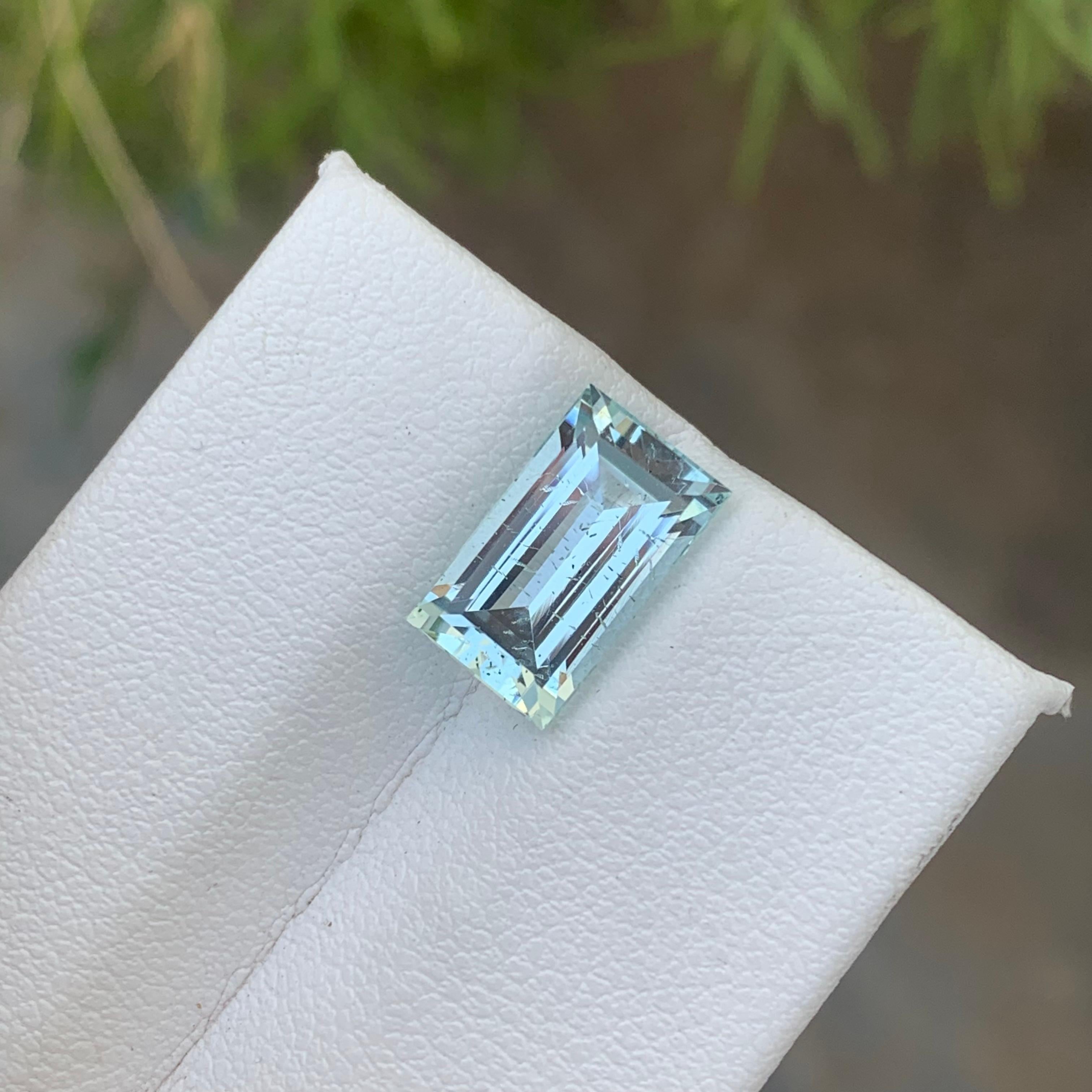 Baguette Cut SI Clarity 3 Carat Natural Loose Aquamarine Baguette Shape from Shigar Valley For Sale
