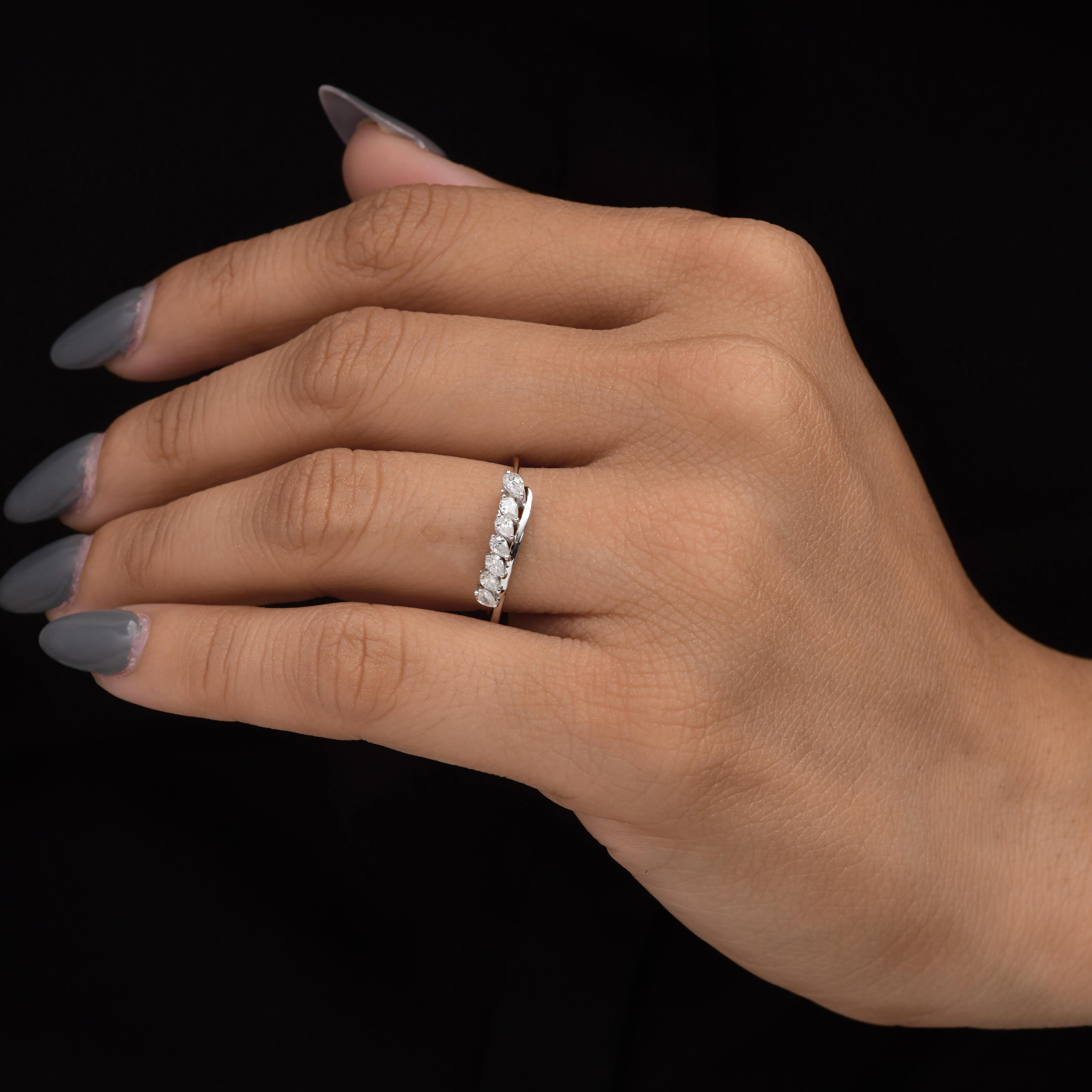 En venta: SI Claridad y HI Color Anillo Apilable de Diamantes Pera 18k Oro Blanco  4
