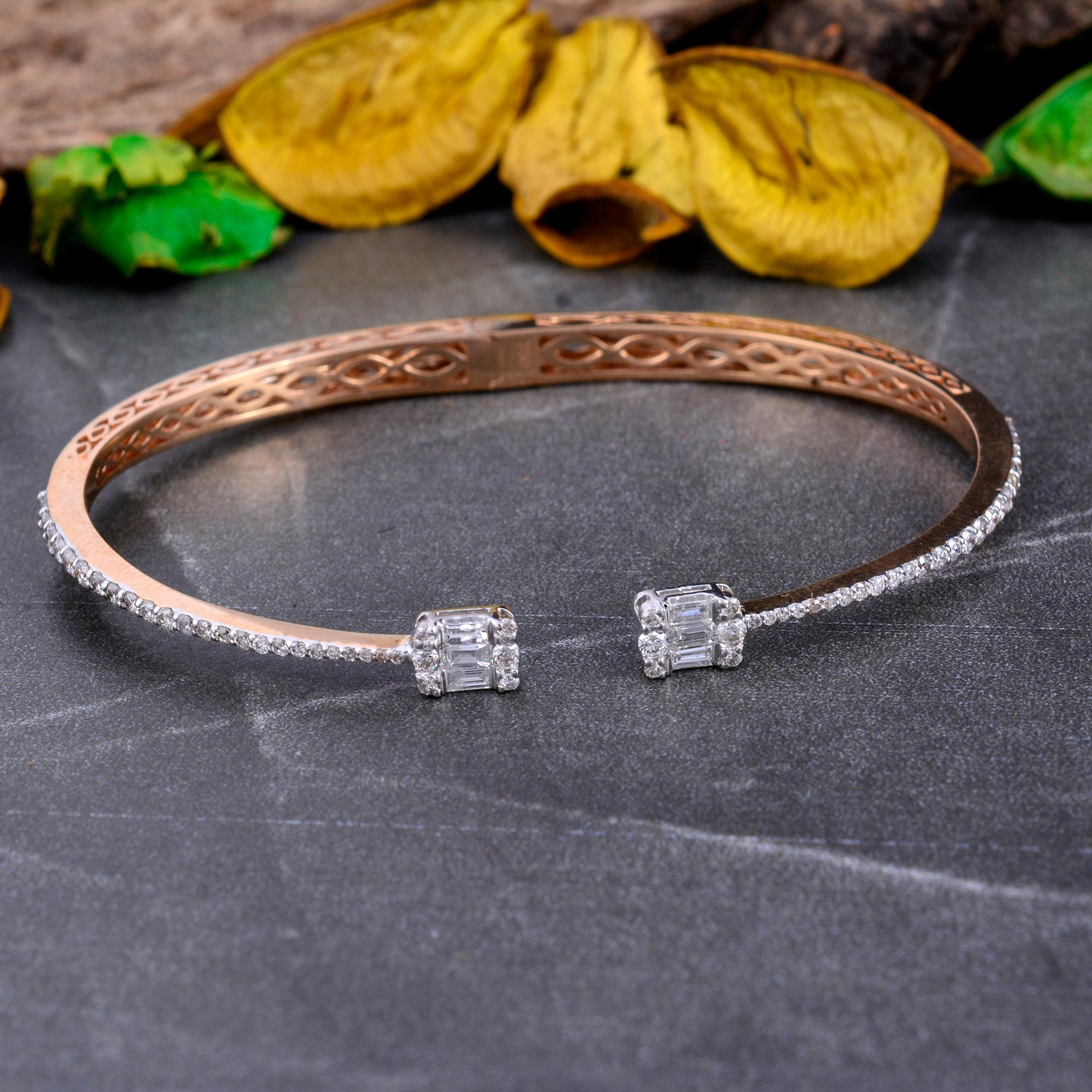 Moderne Bracelet manchette en or rose 18 carats avec diamants baguettes SI Clarity de couleur HI en vente