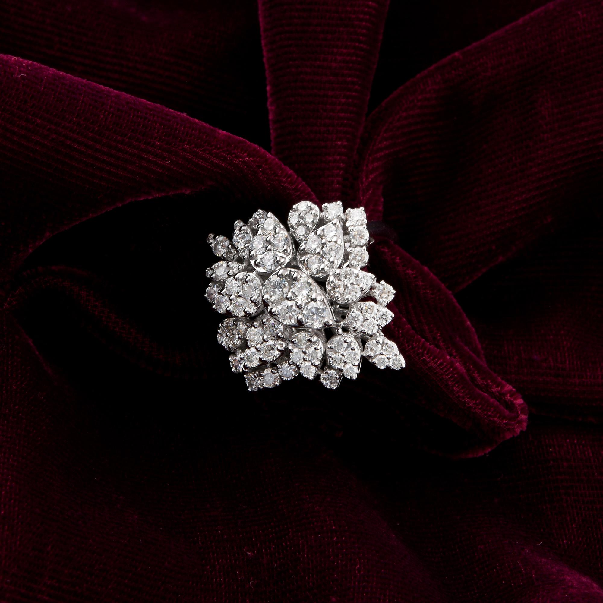 SI Reinheit HI Farbe Diamant-Cluster-Ring 14 Karat Weißgold Schmuck 1,45 Karat. im Angebot 2