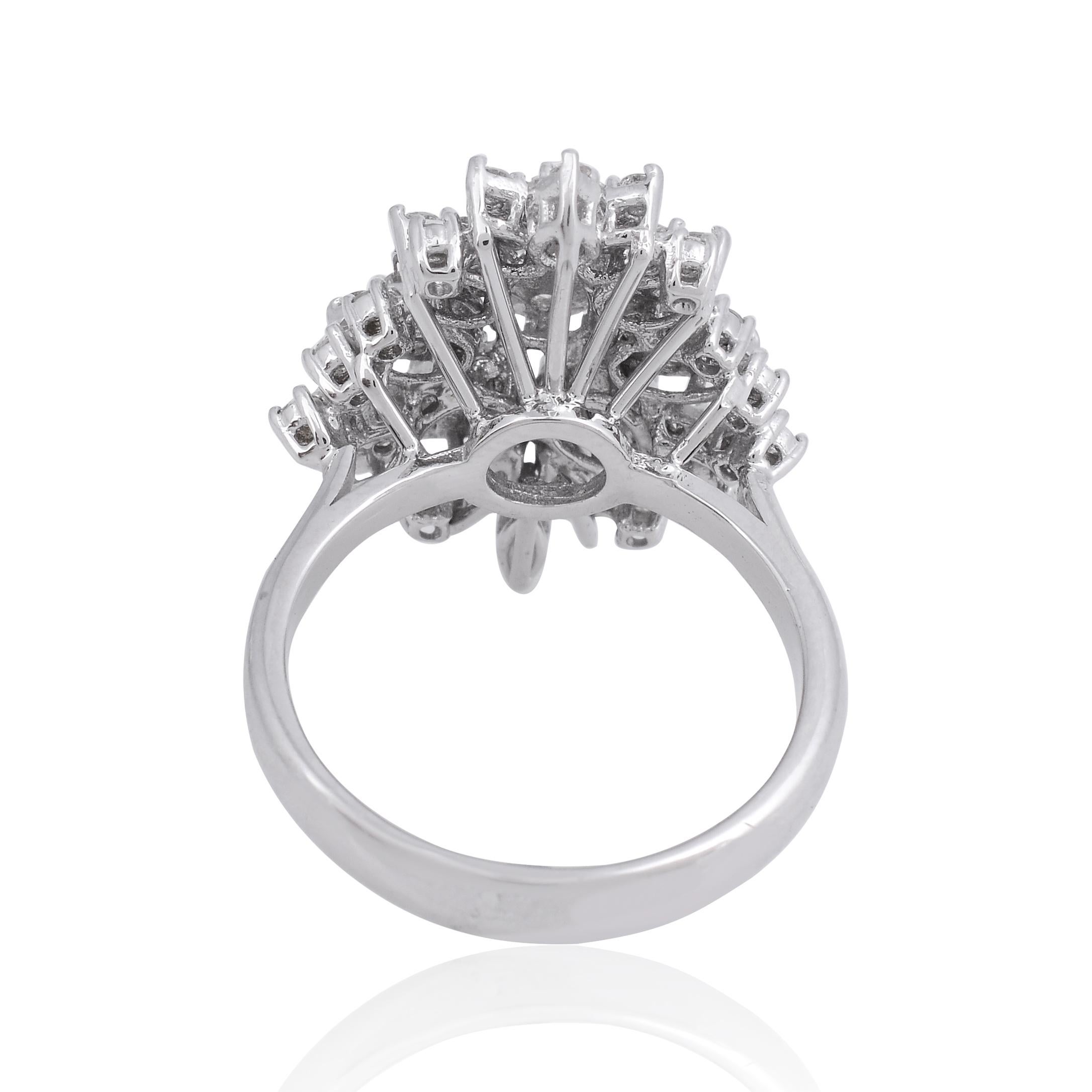 Dieser exquisite Ring ist aus 18-karätigem Gold gegossen und mit 1,45 Karat funkelnden Diamanten besetzt.

Der Ring hat die Größe 7 US und kann auf Anfrage größer oder kleiner gemacht werden. FOLLOW SPECTRUM JEWELS Storefront, um die neueste