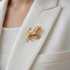 SI Clarity HI Color Diamond Running Horse Pendant Brooch 18 Karat Yellow Gold