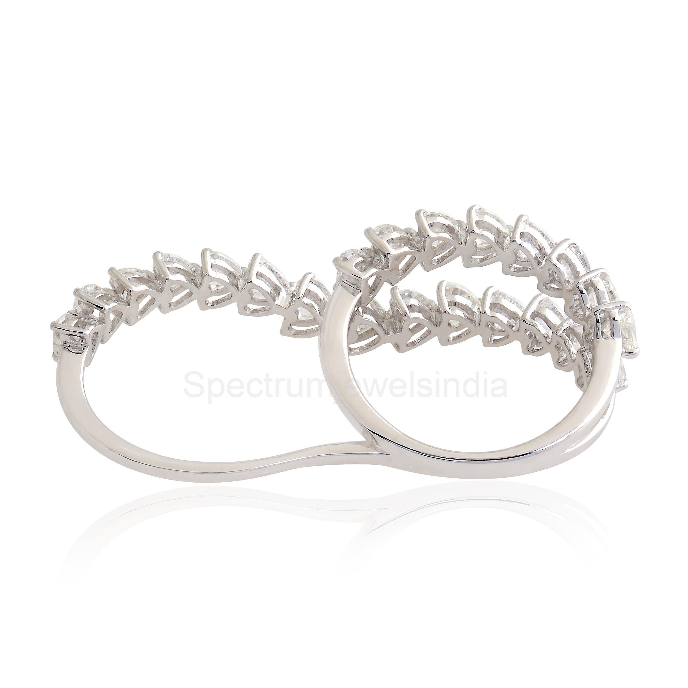 En vente :  Bague à double doigt en or blanc 18 carats avec diamants en forme de cœur de pureté SI 8