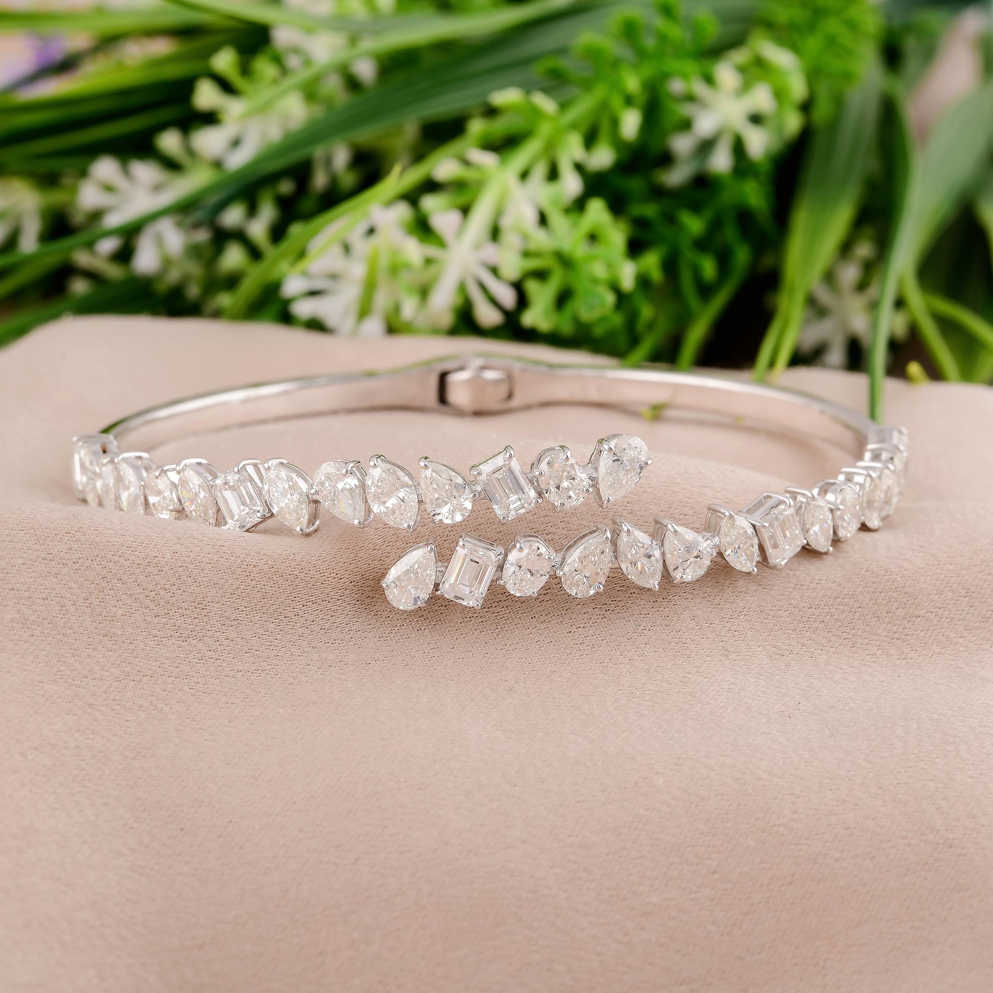 Taille mixte SI Clarity HI Color Multi Diamond Open Cuff Bracelet or jaune 18 carats en vente