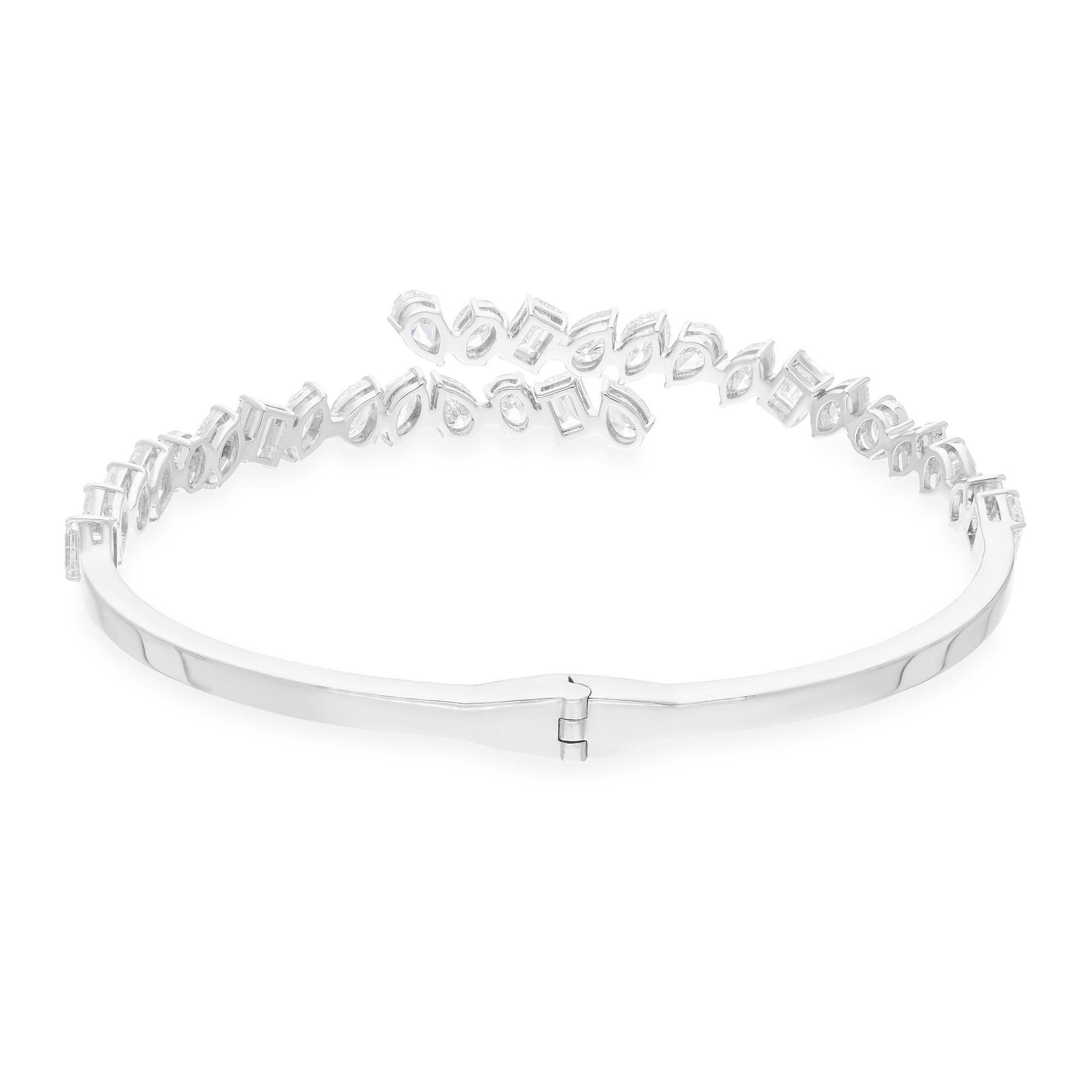 SI Clarity HI Color Multi Diamond Open Cuff Bracelet or jaune 18 carats Neuf - En vente à Diera, Dubai