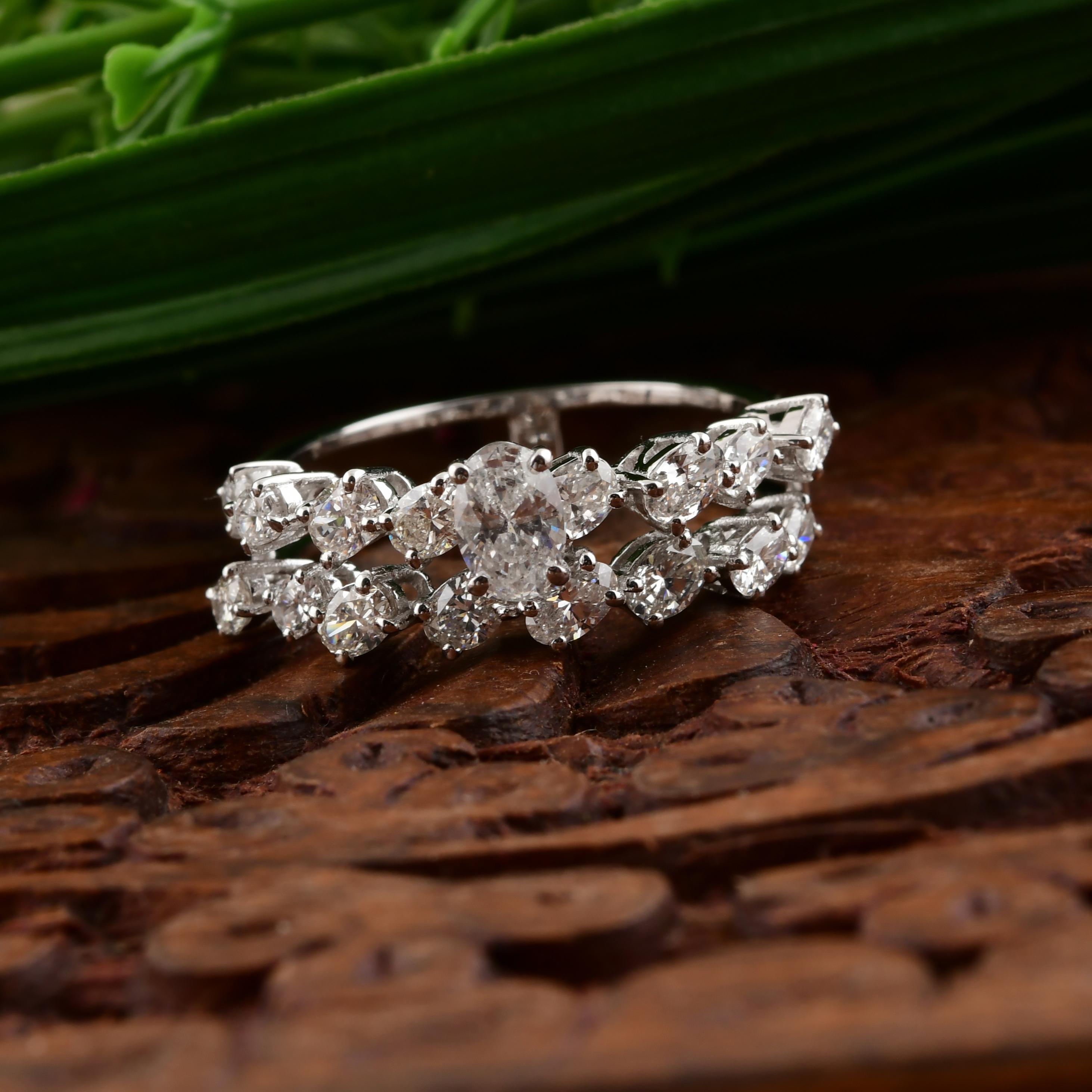 Im Angebot: SI Reinheit HI Farbe Oval Cut Diamond Double Band Verlobungsring 18k Weißgold () 9