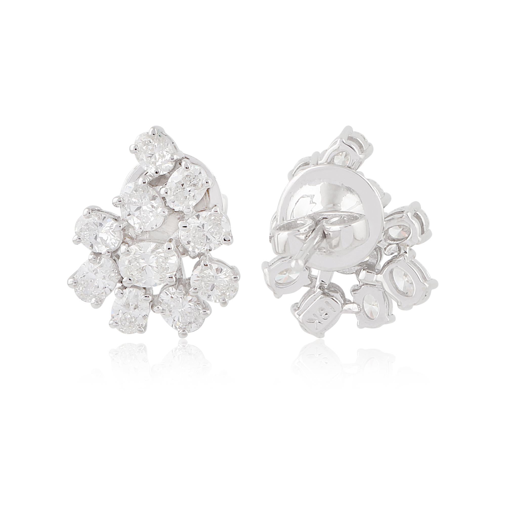 Code d'article :- SEE-1267
Poids brut :- 4.30 gm
Or blanc massif 18k Poids :- 3.93 gm
Poids du diamant naturel :- 1.85 Ct. ( DIAMANT MOYEN DE PURETÉ SI1-SI2 ET DE COULEUR H-I )
Taille des boucles d'oreilles :- 15 mm environ.

✦