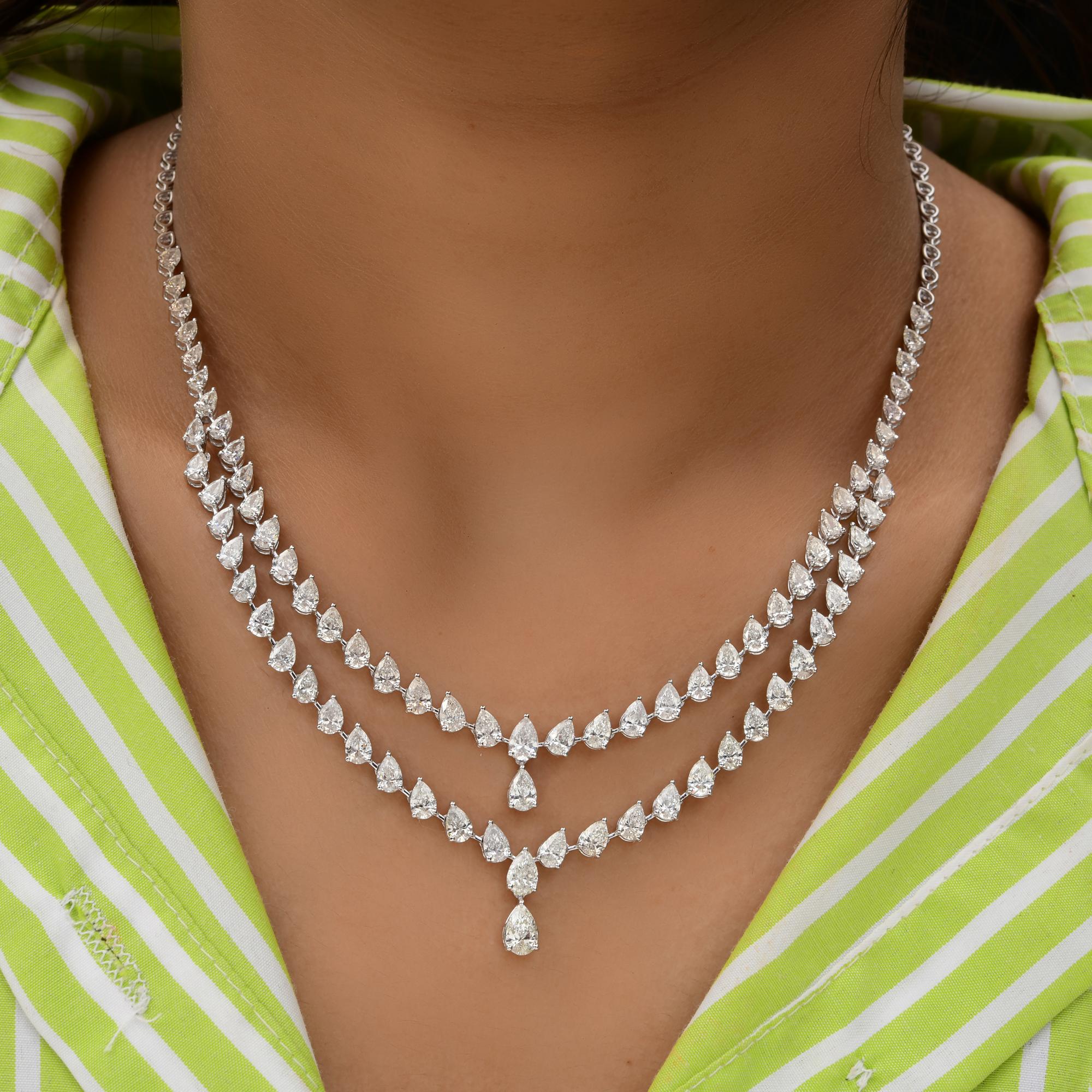 SI Clarity HI Color Pear Diamond Necklace 18 Karat White Gold Handmade Jewelry In New Condition For Sale In Diera, Dubai