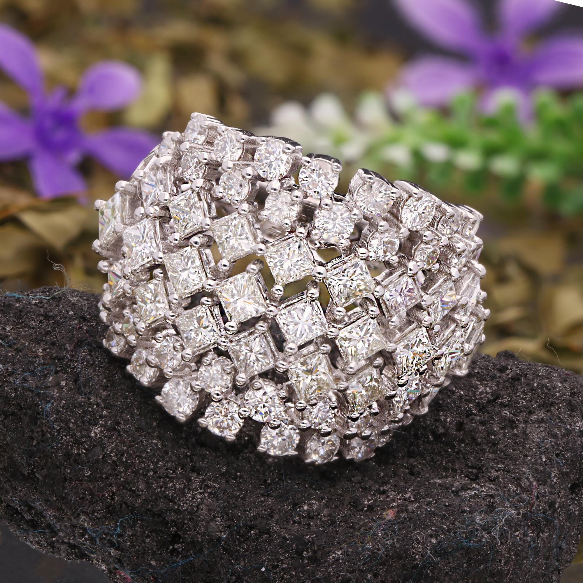 For Sale:  SI Clarity HI Color Round Princess Cut Diamond Dome Ring 18 Karat White Gold 3