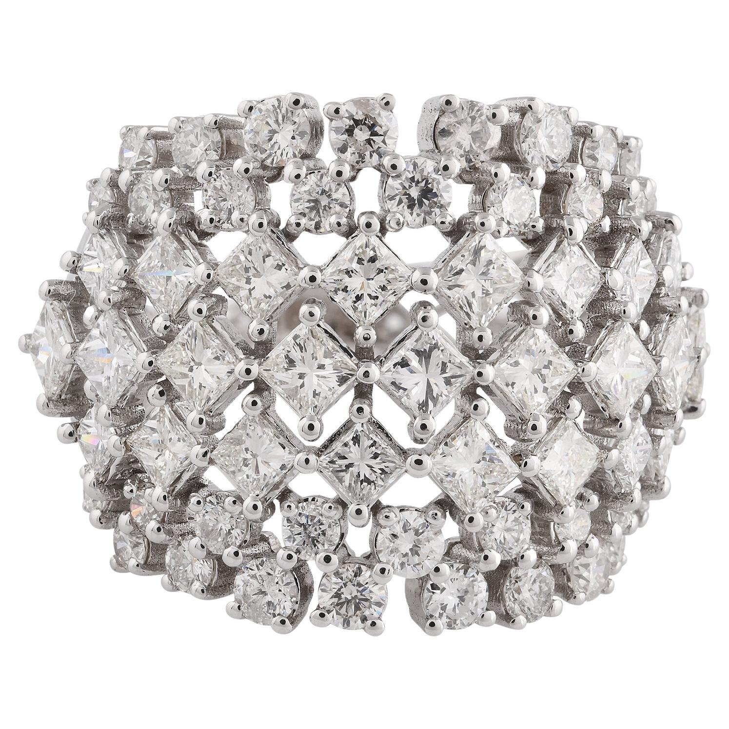 For Sale:  SI Clarity HI Color Round Princess Cut Diamond Dome Ring 18 Karat White Gold