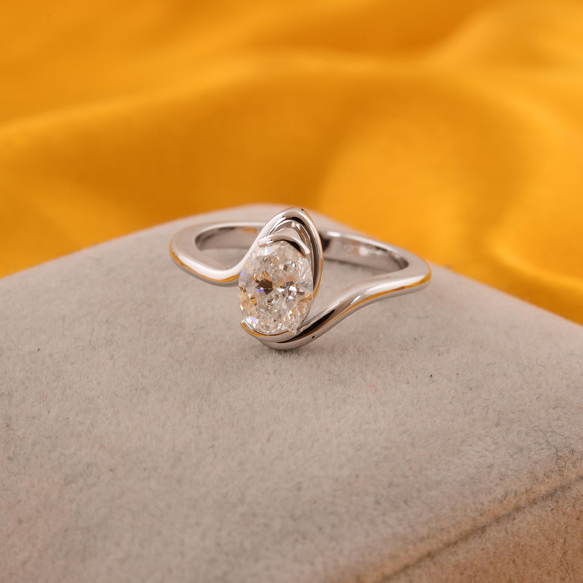 Taille ovale SI Clarity HI Color Solitaire Oval Diamond Ring 18 Karat White Gold Fine Jewelry en vente