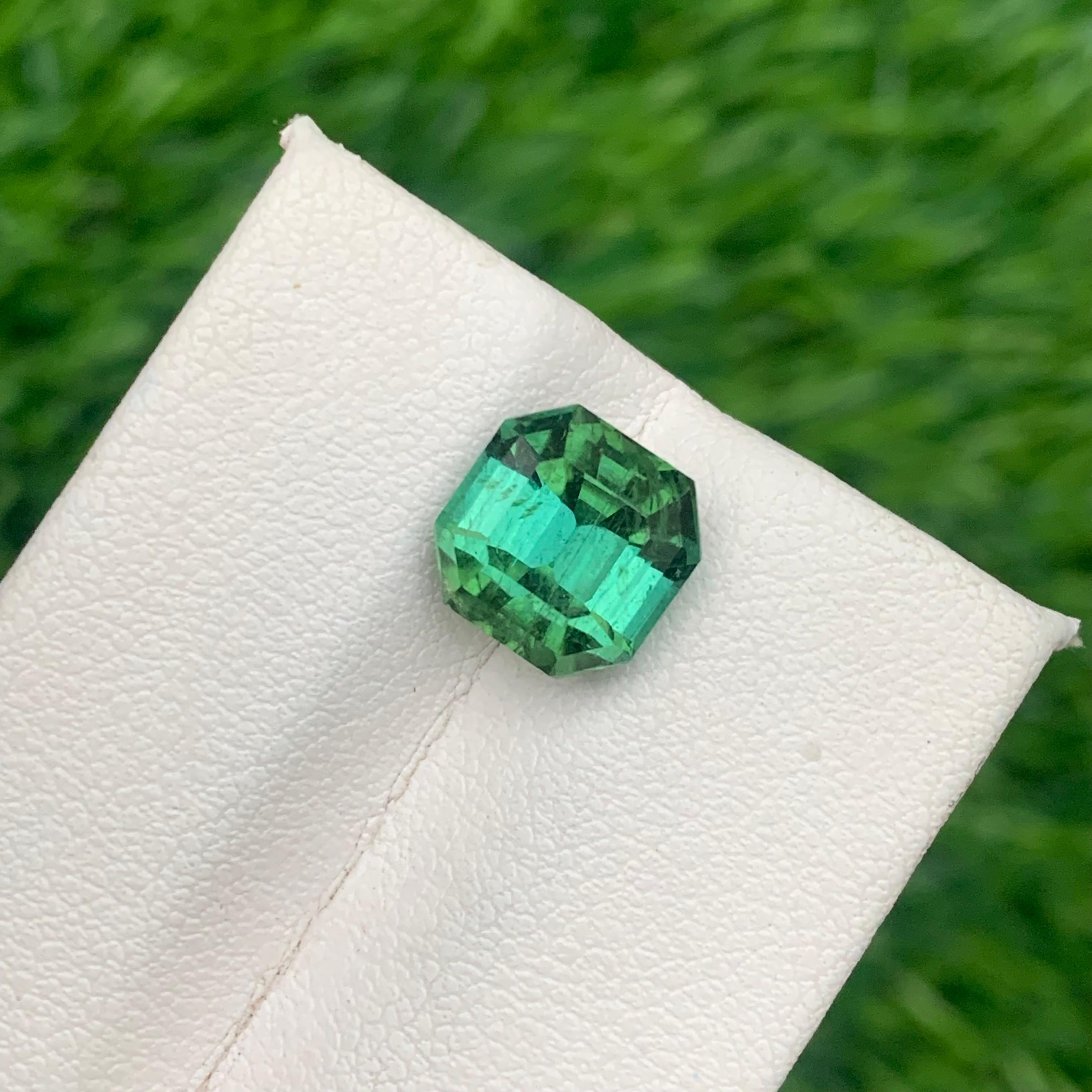 Gemstone Type : Tourmaline
Weight : 4.25 Carats
Dimensions : 8.7x8.6x6.9 Mm
Origin : Kunar Afghanistan
Clarity SI
Shape: Emerald
Color: Mint Greem
Certificate: On Demand
Basically, mint tourmalines are tourmalines with pastel hues of light green to