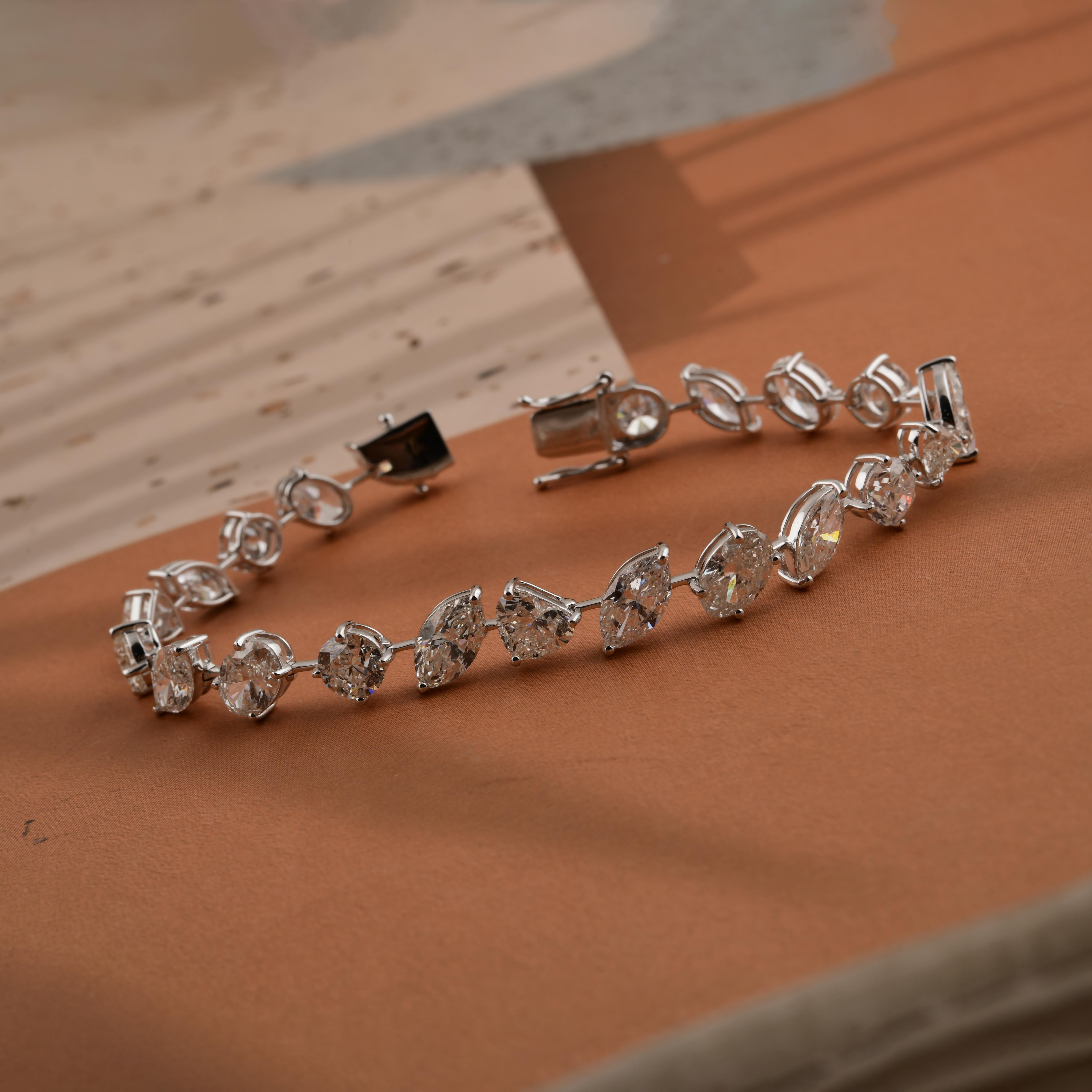 Modernist SI/H Certified Diamond 18.45 Carats Link Bracelet 18k Solid White Gold For Sale