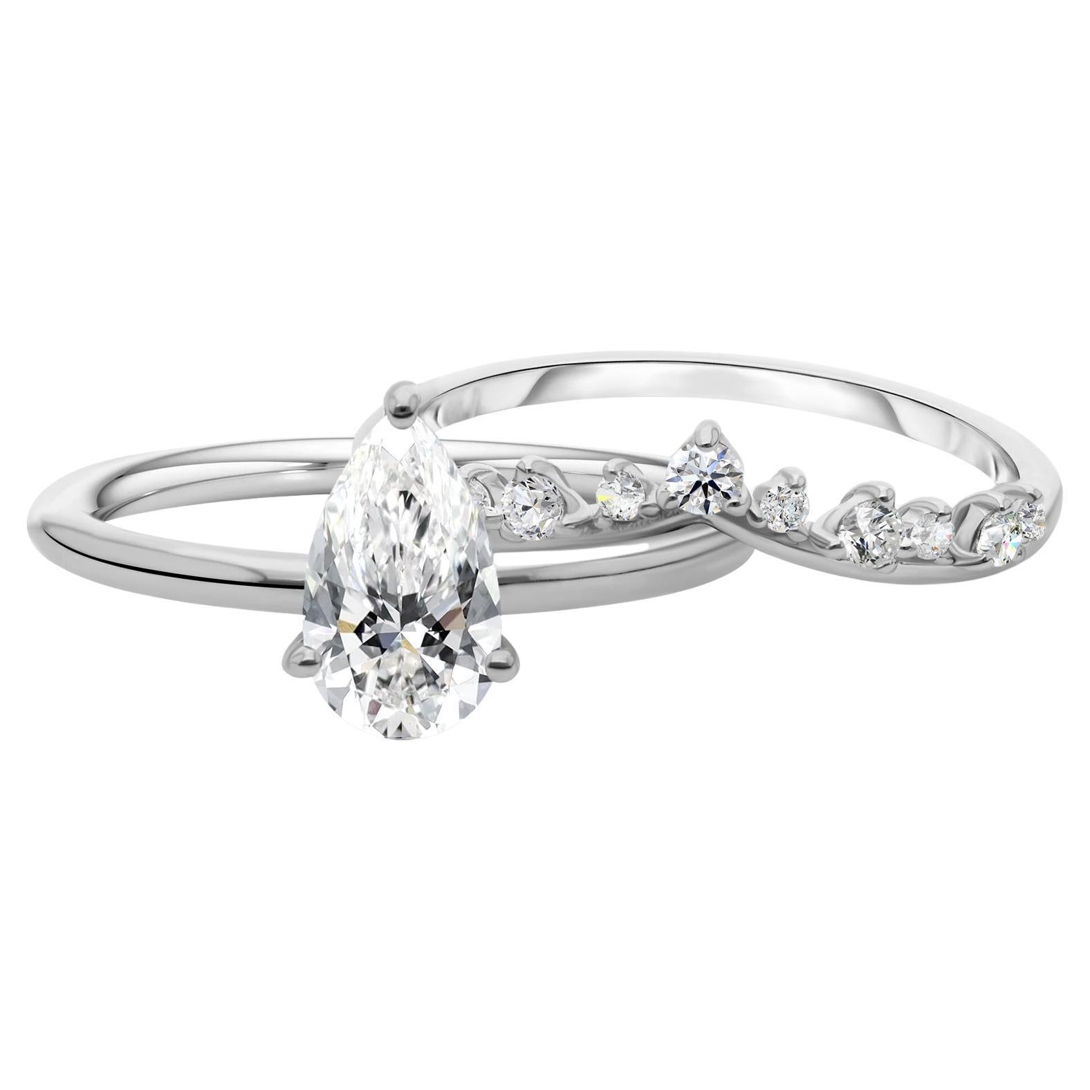 Im Angebot: 1.2 Ct. SI/H Birnenschliff Diamant Solitär und Ehering Set 18k Weißgold ()