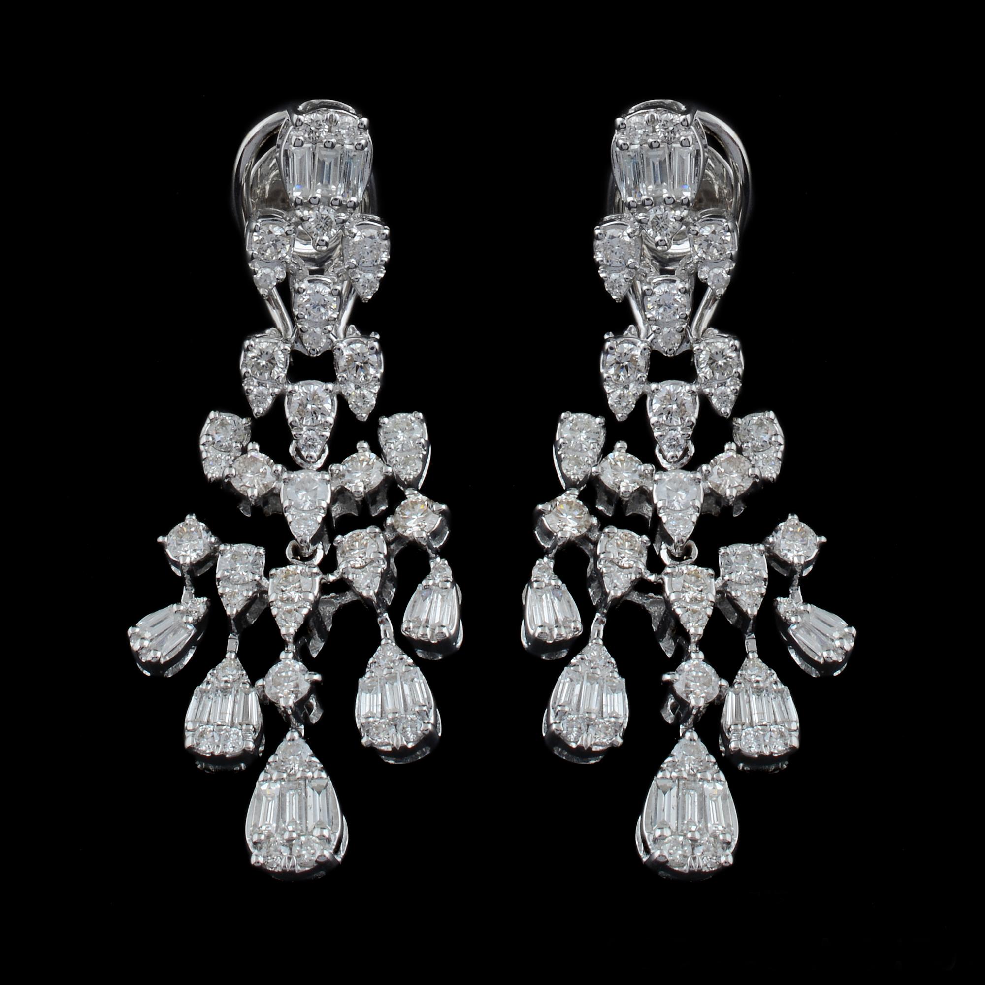 Baguette Cut SI/HI Baguette Round Diamond Chandelier Earrings 18 Karat White Gold Jewelry For Sale