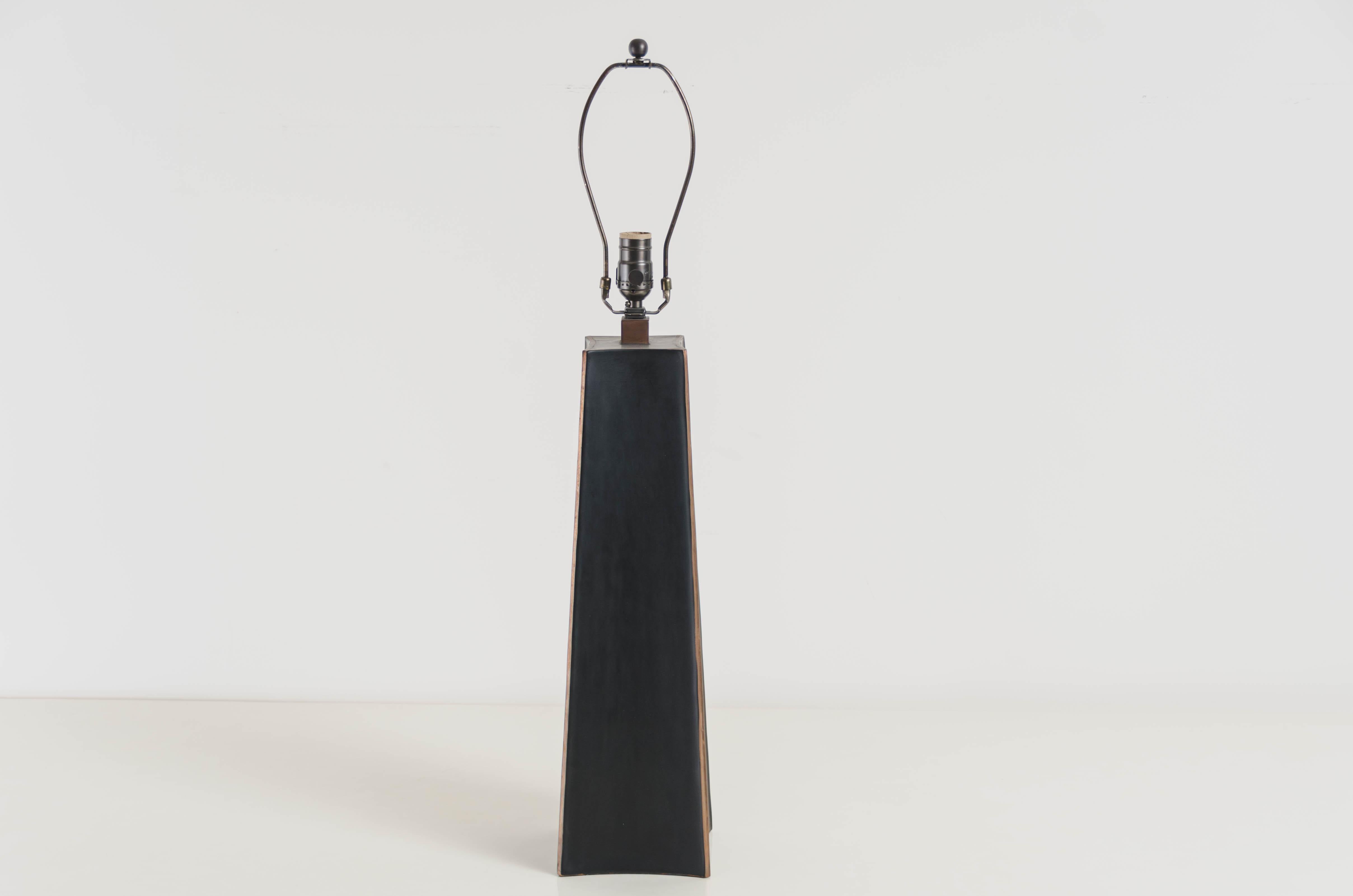 Repoussé Si Wa Table Lamp, Black Lacquer by Robert Kuo, Hand Repousse, Limited Edition For Sale