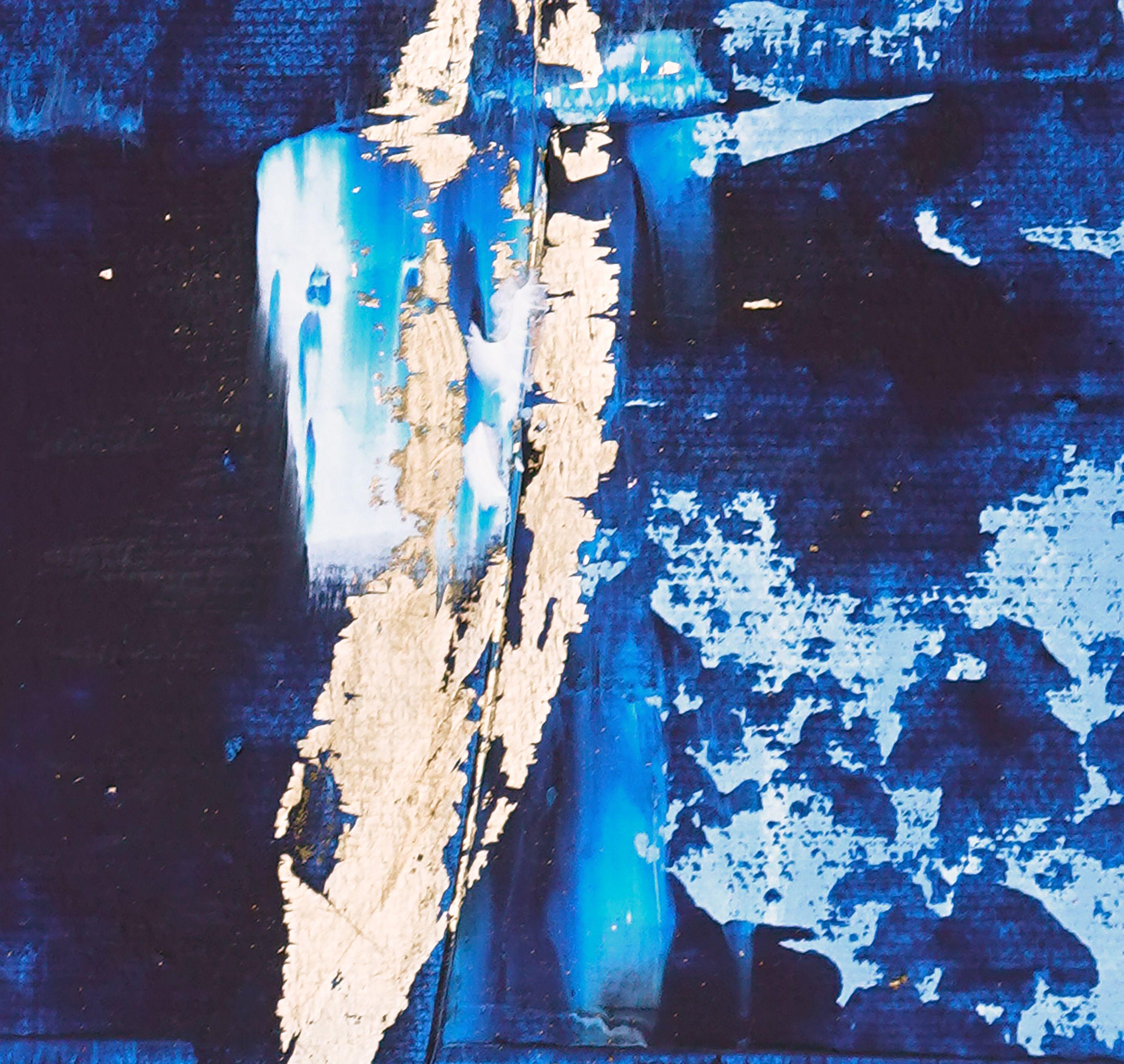 DâEOR .VI  Abstraktes gerahmtes Gemälde mit Blattgold, Gemälde, Acryl auf Papier – Painting von Sia Aryai