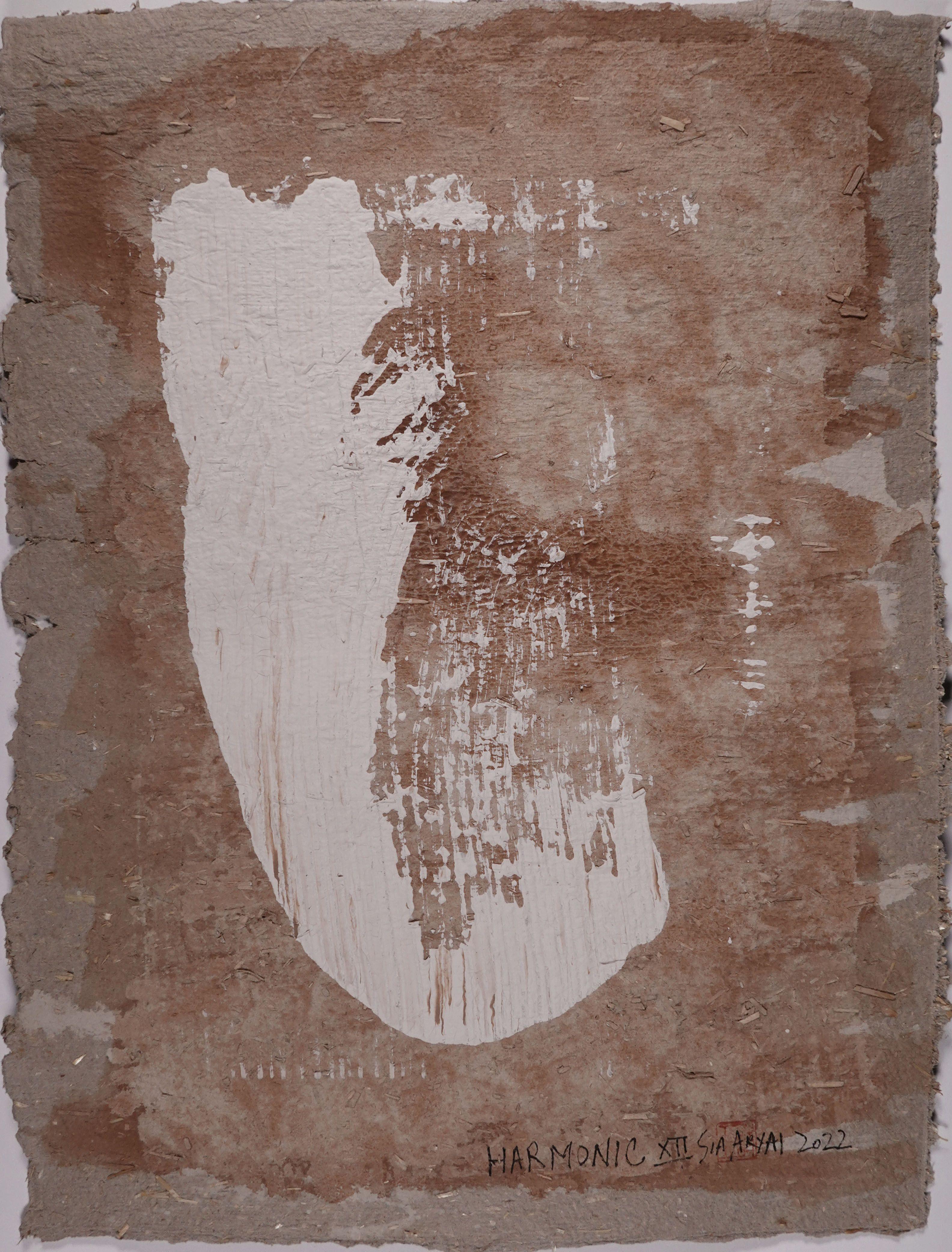 Harmonisch. XII  Abstraktes gerahmtes Gemälde in Kamelbraun, Gemälde, Acryl auf Papier – Painting von Sia Aryai