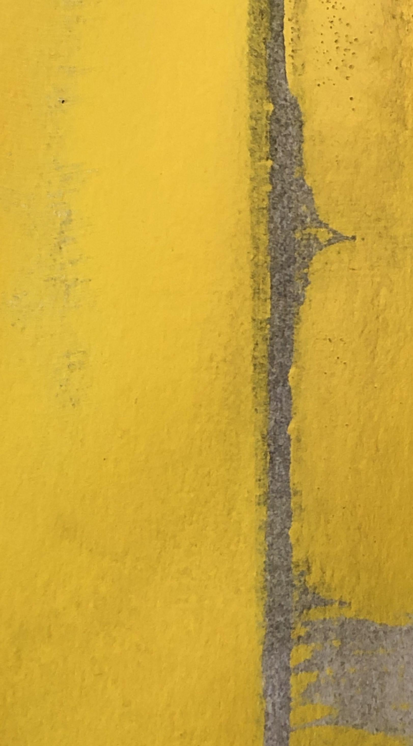 Peinture jaune unique encadrée Static 401, acrylique sur papier en vente 2
