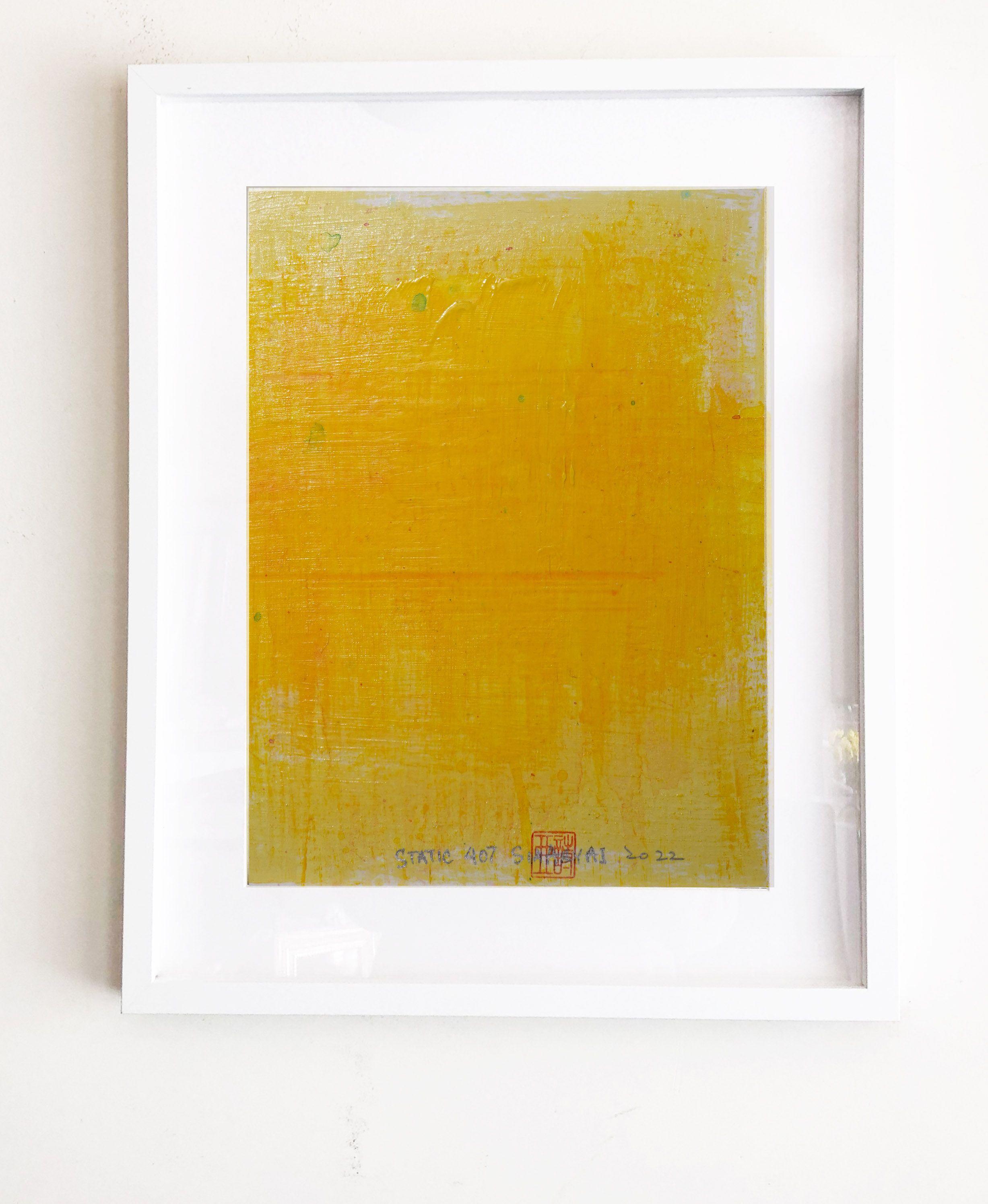 Static 407 Vibrant jaune minimal encadré, peinture, acrylique sur papier - Contemporain Painting par Sia Aryai